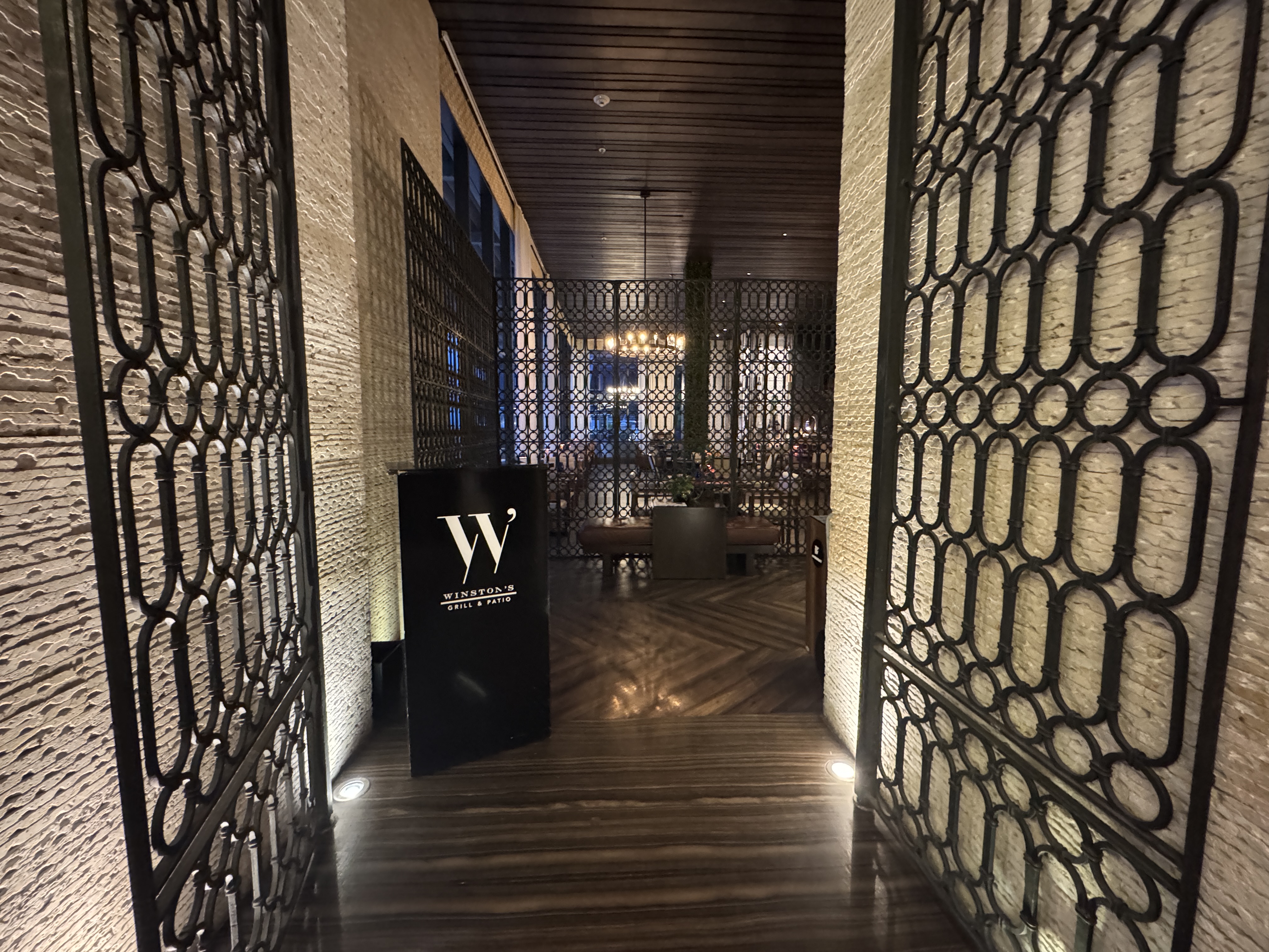 JW Marriott Santo Domingo Winstons