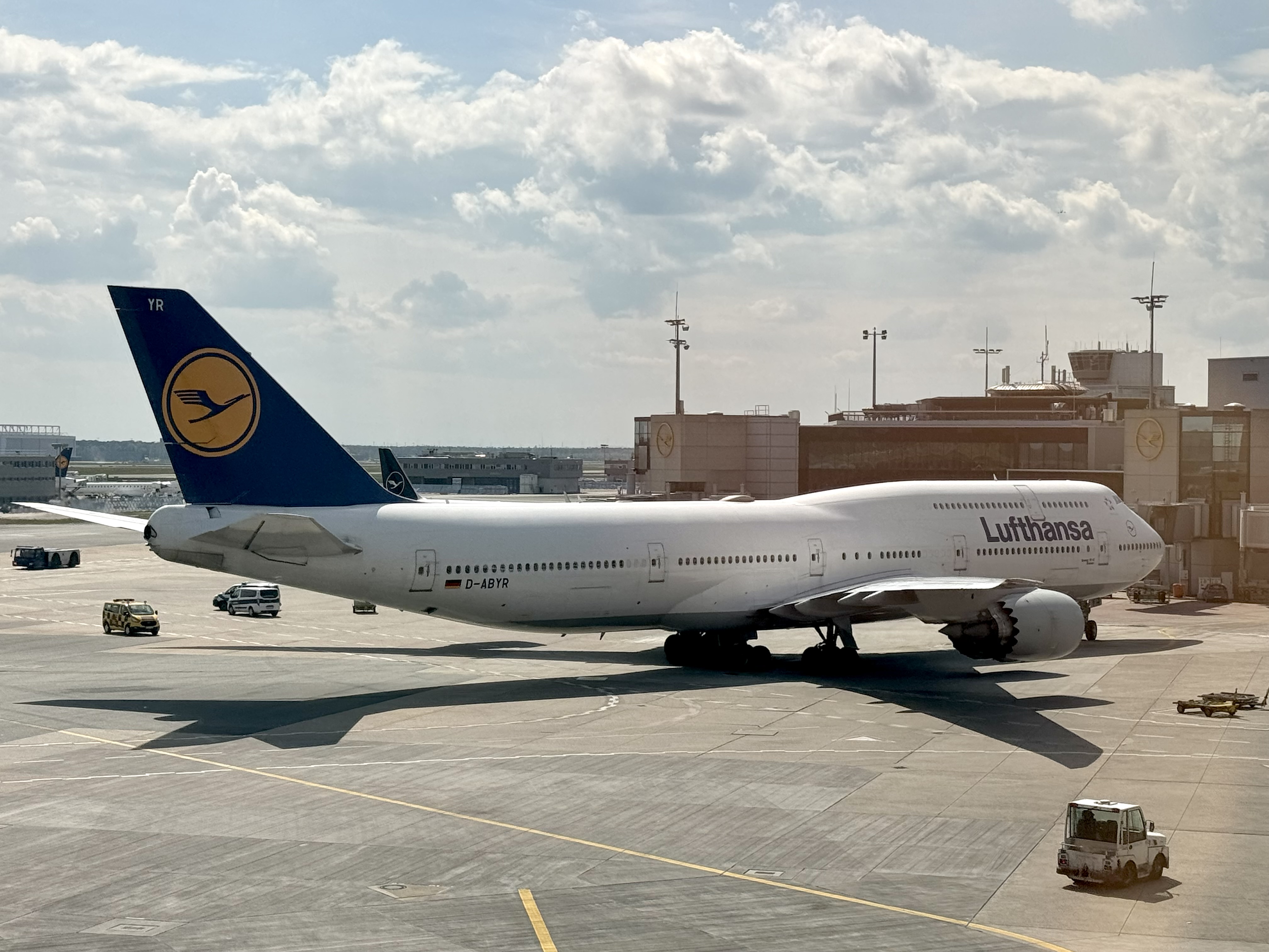 Lufthansa Boeing 747 at Frankfurt Lufthansa Boeing 747 at Frankfurt