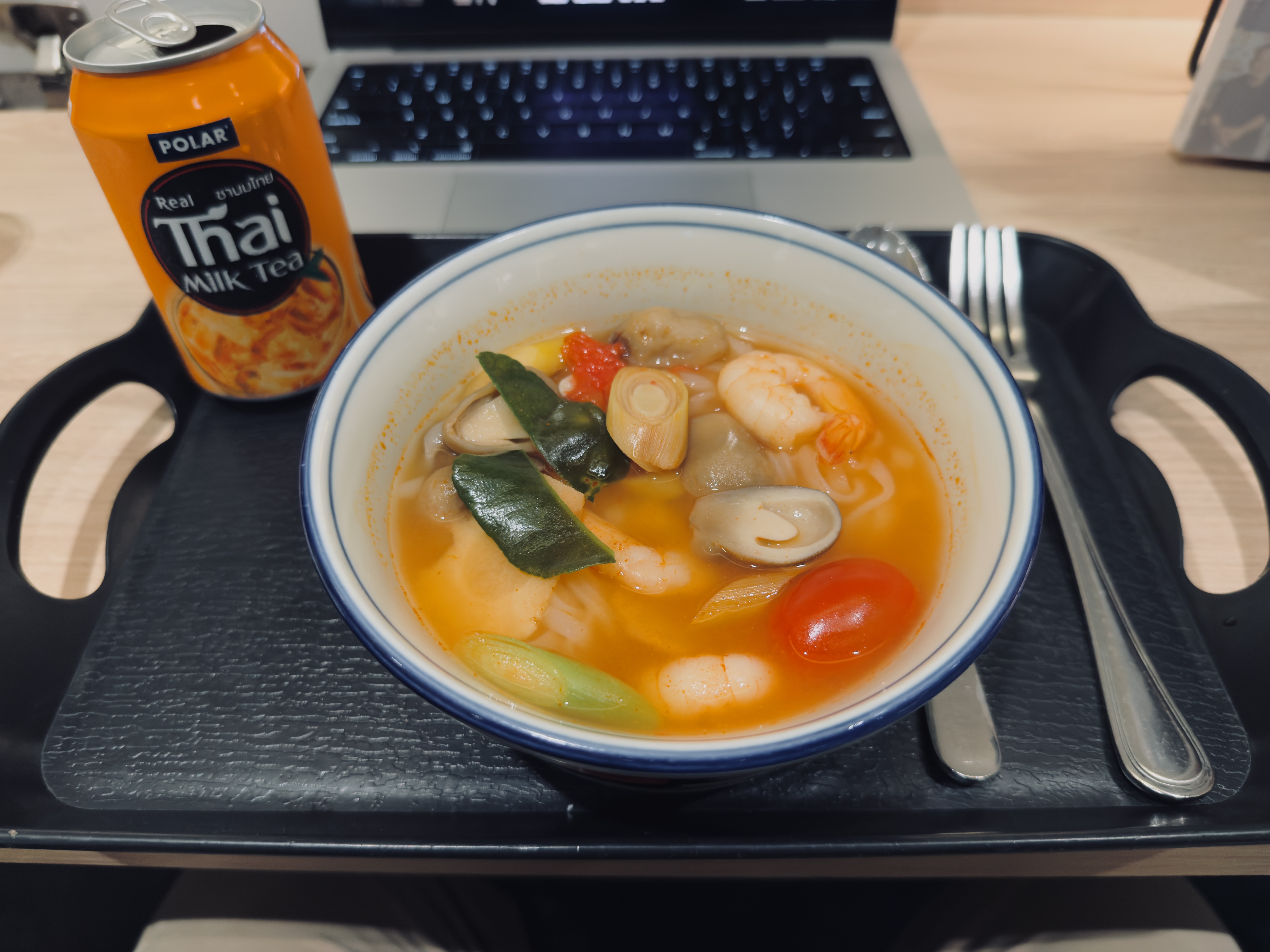 Singapore Changi Airport Changi Lounge breakfast meal