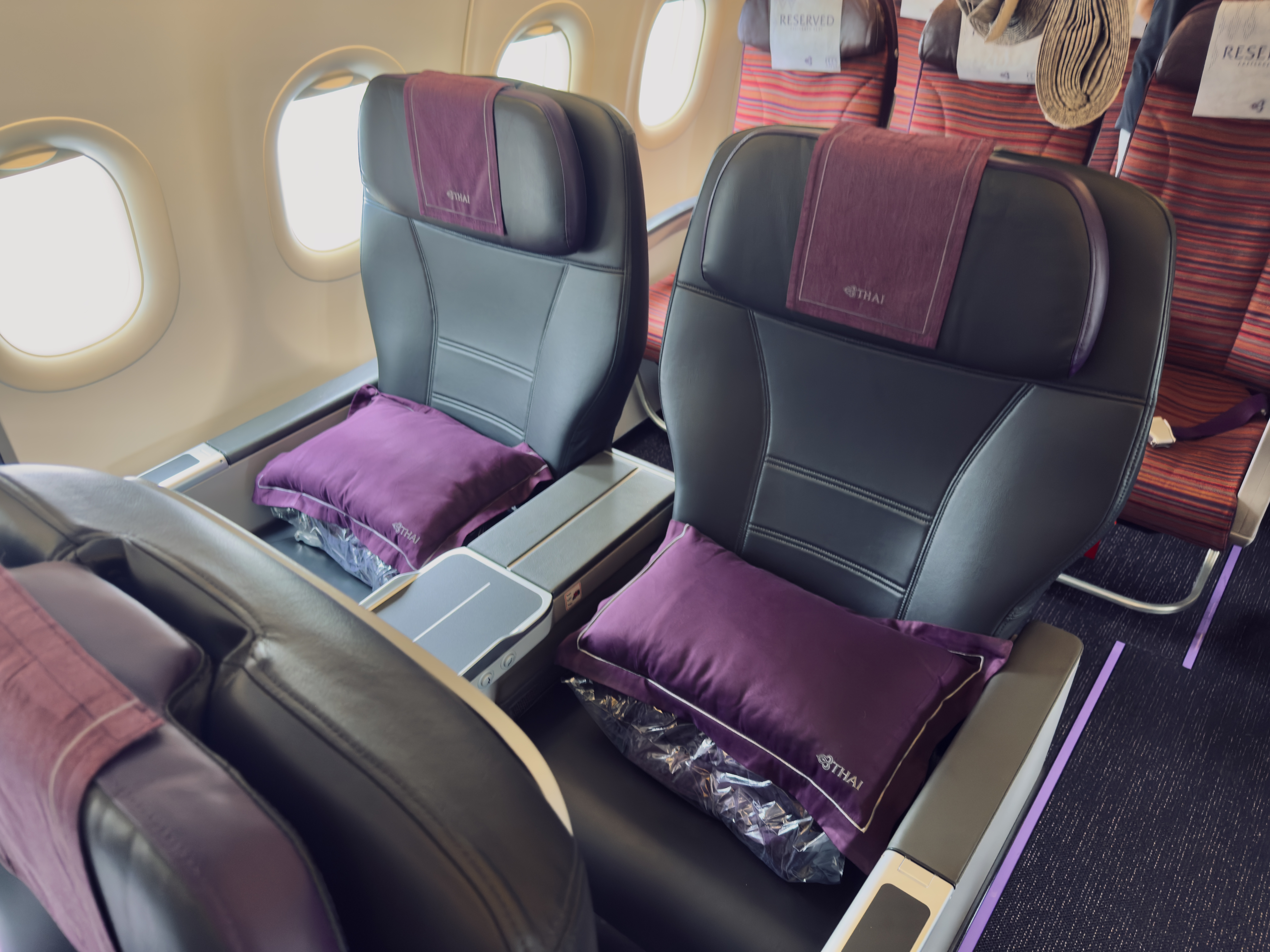Thai Airways A320 business class 2 2 configuration Thai Airways A320 business class 2 2 configuration