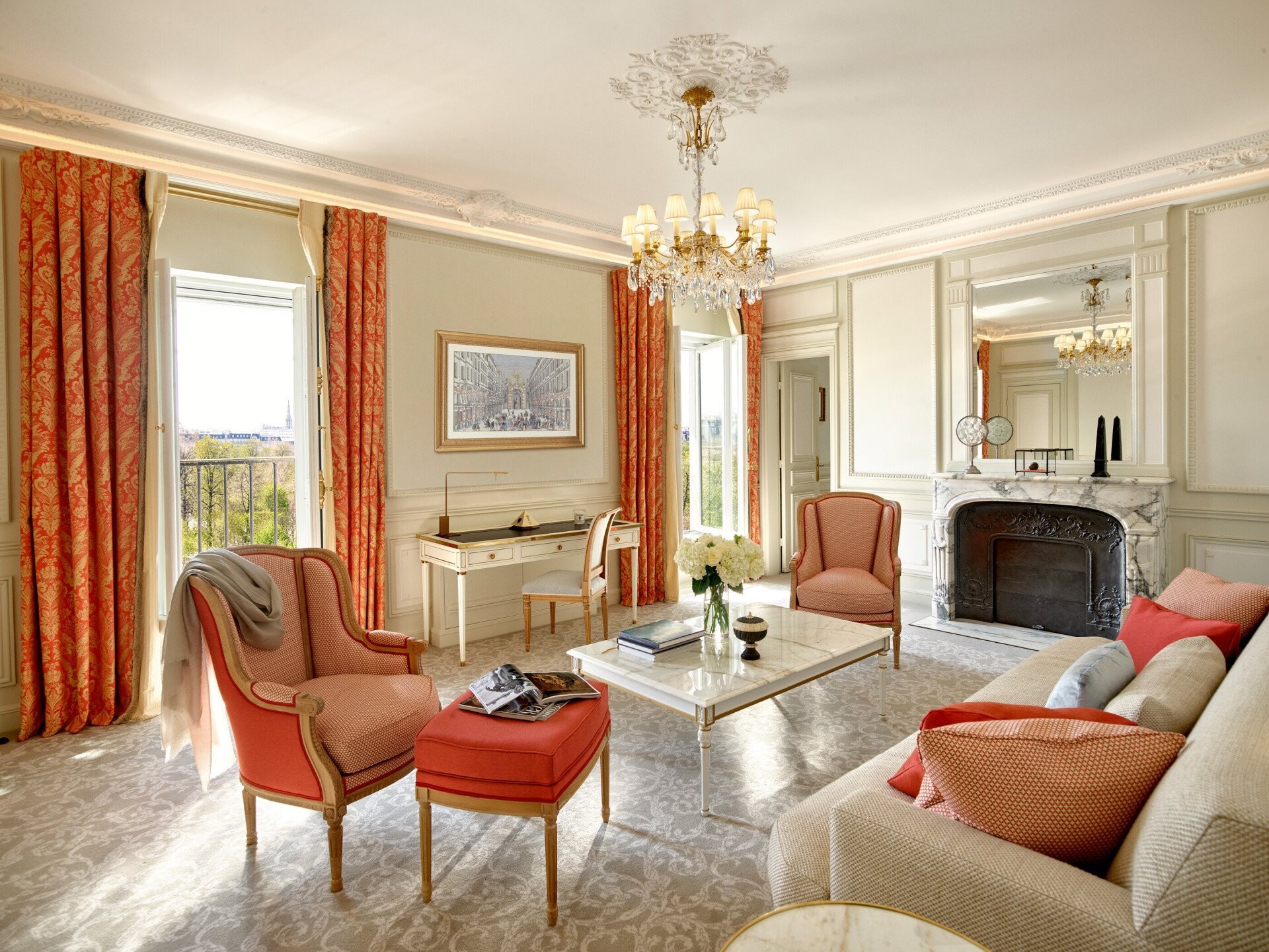 le meurice executive suite livingroom details 5182 Le Meurice Paris