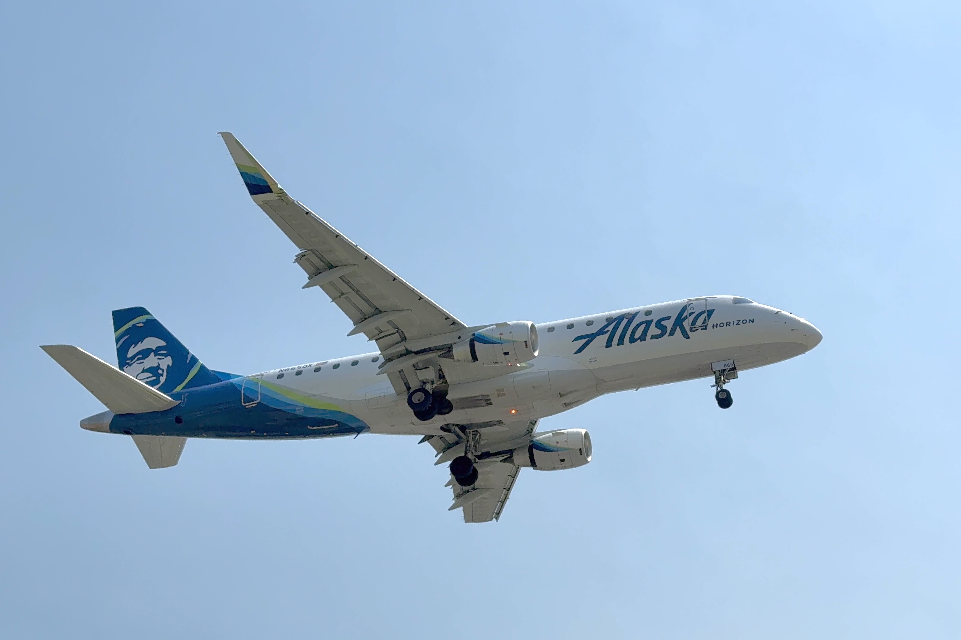 Alaska Airlines Embraer E175 landing at Los Angeles LAX