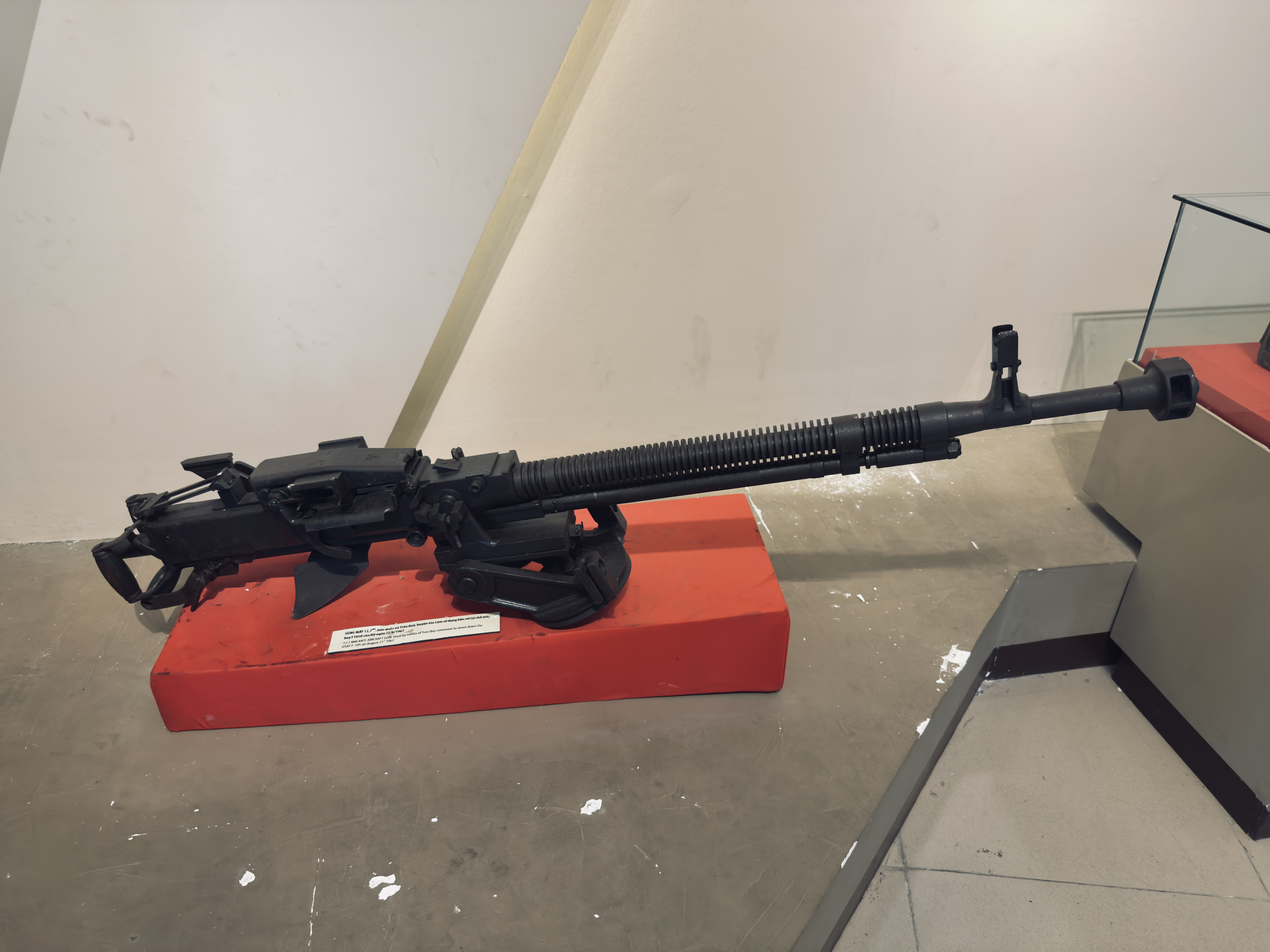 Anti aircraft gun Hanoi B 52 Museum
