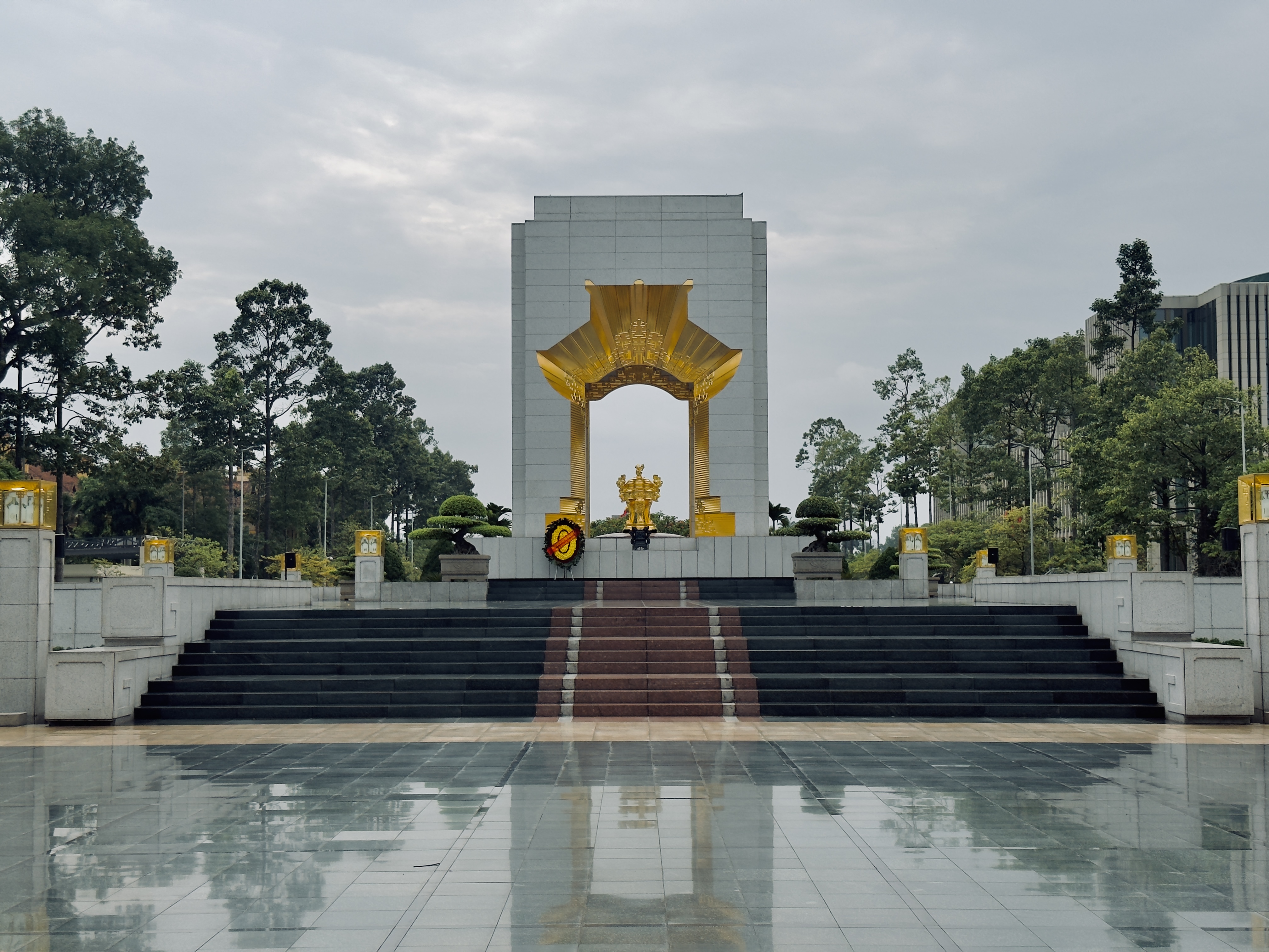 Bac Son Monument