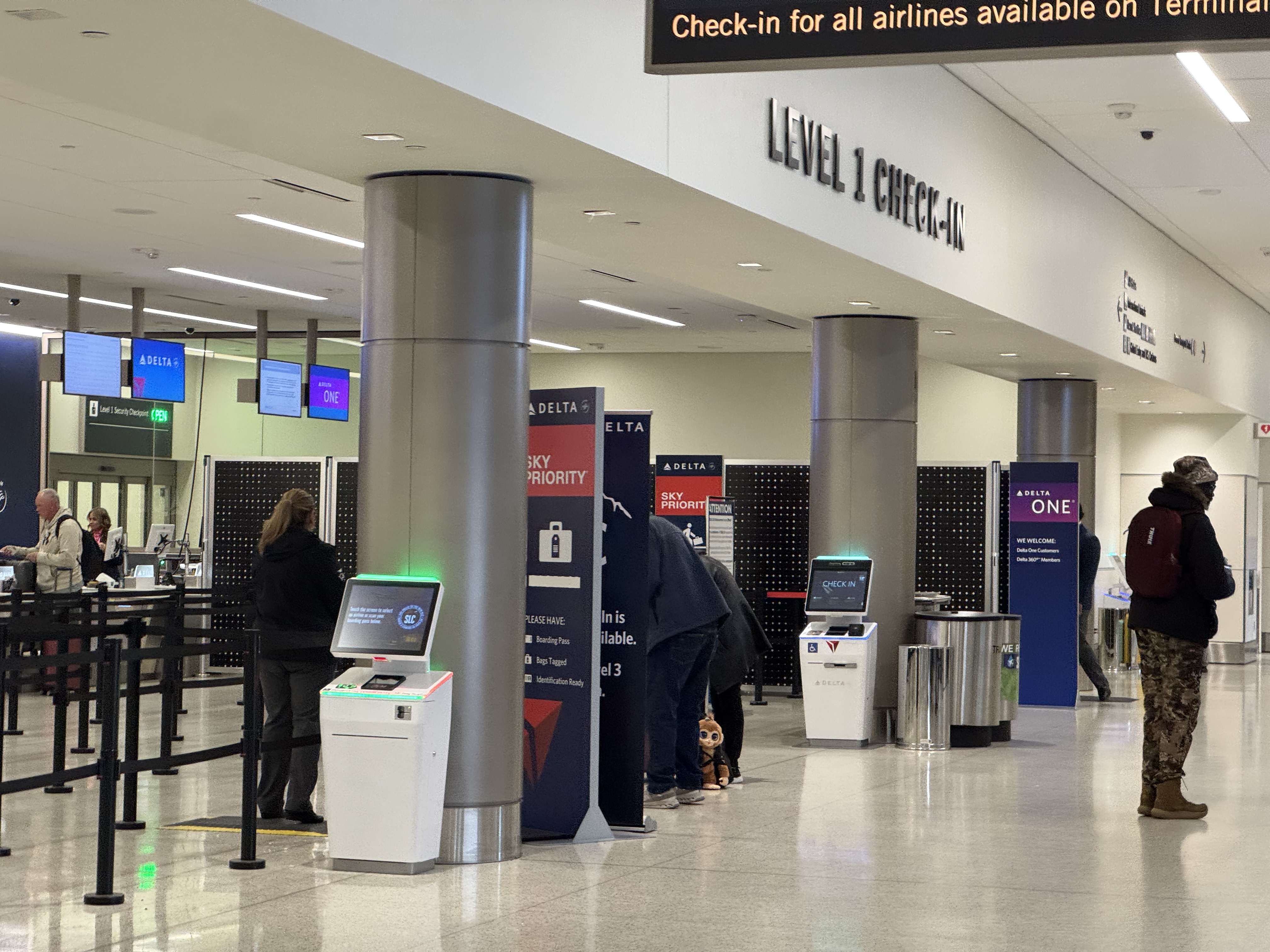 Delta One Check In SLC Delta One Check In SLC