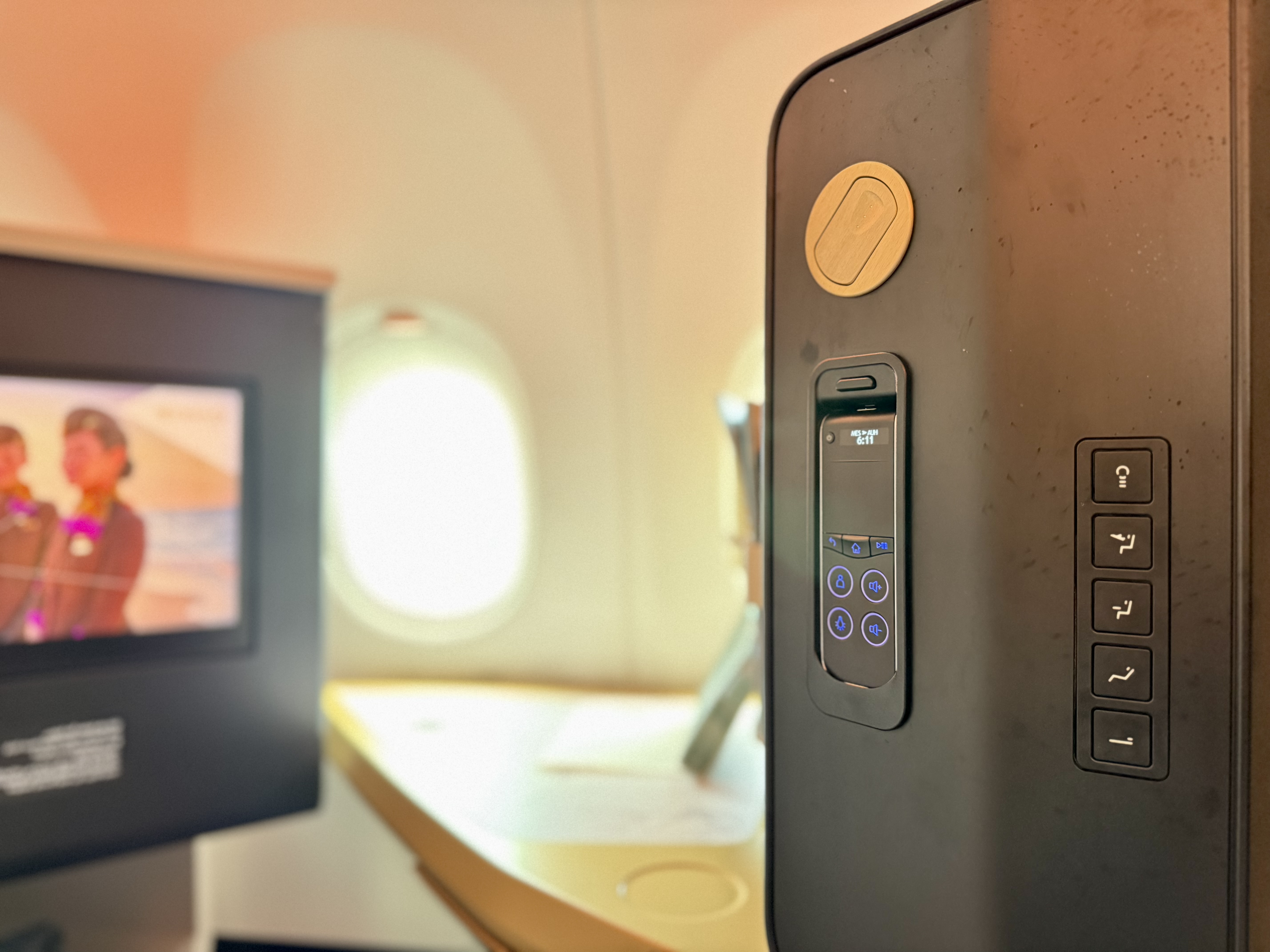 Etihad Airbus A321LR business class seat controls