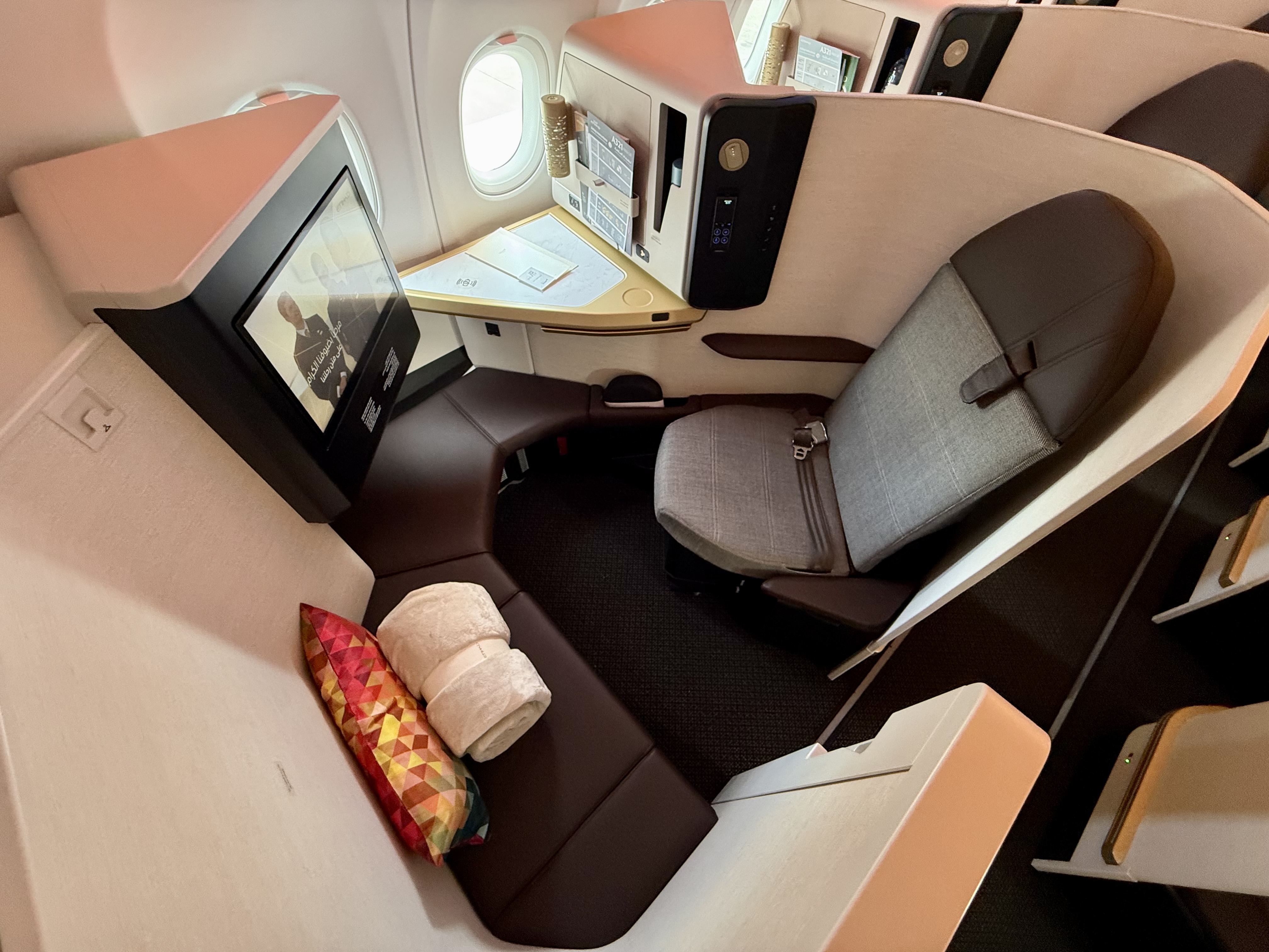 Etihad Airbus A321LR first class