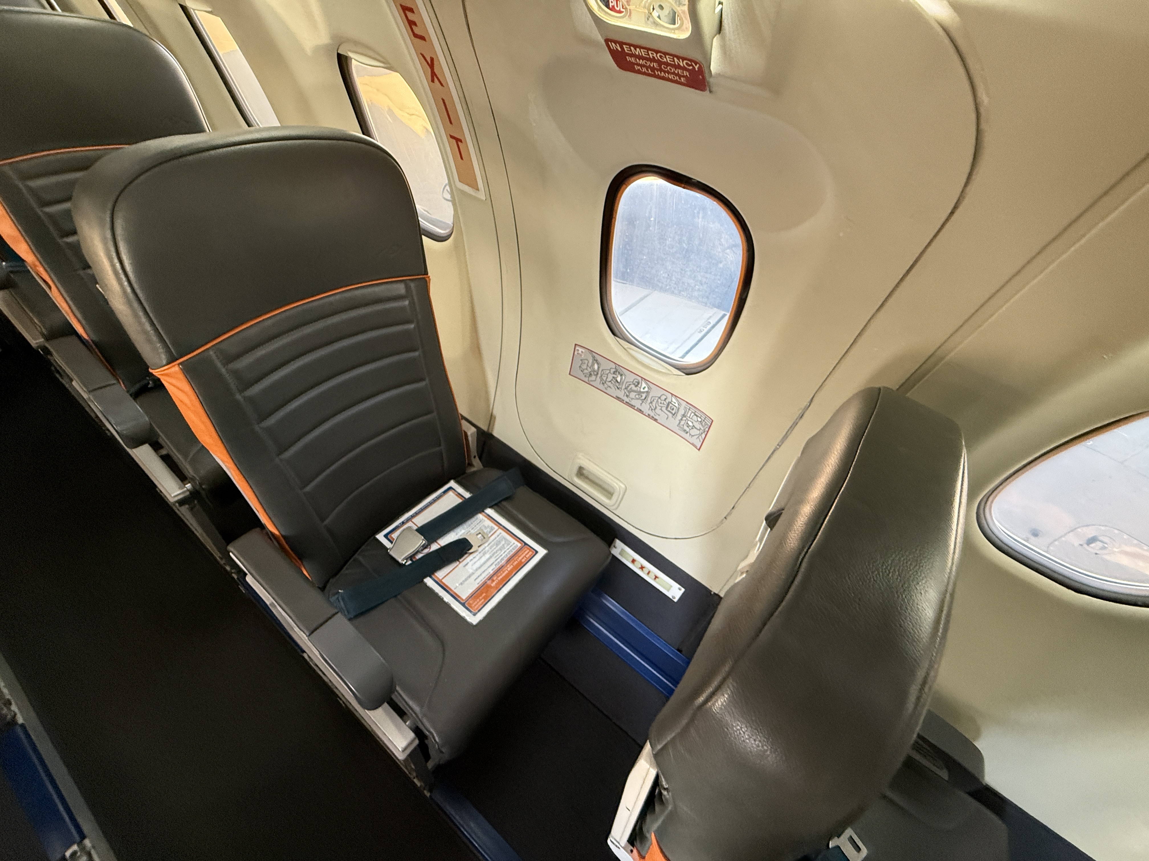 Rex Saab 340 Exit Row Rex Saab 340 Exit Row