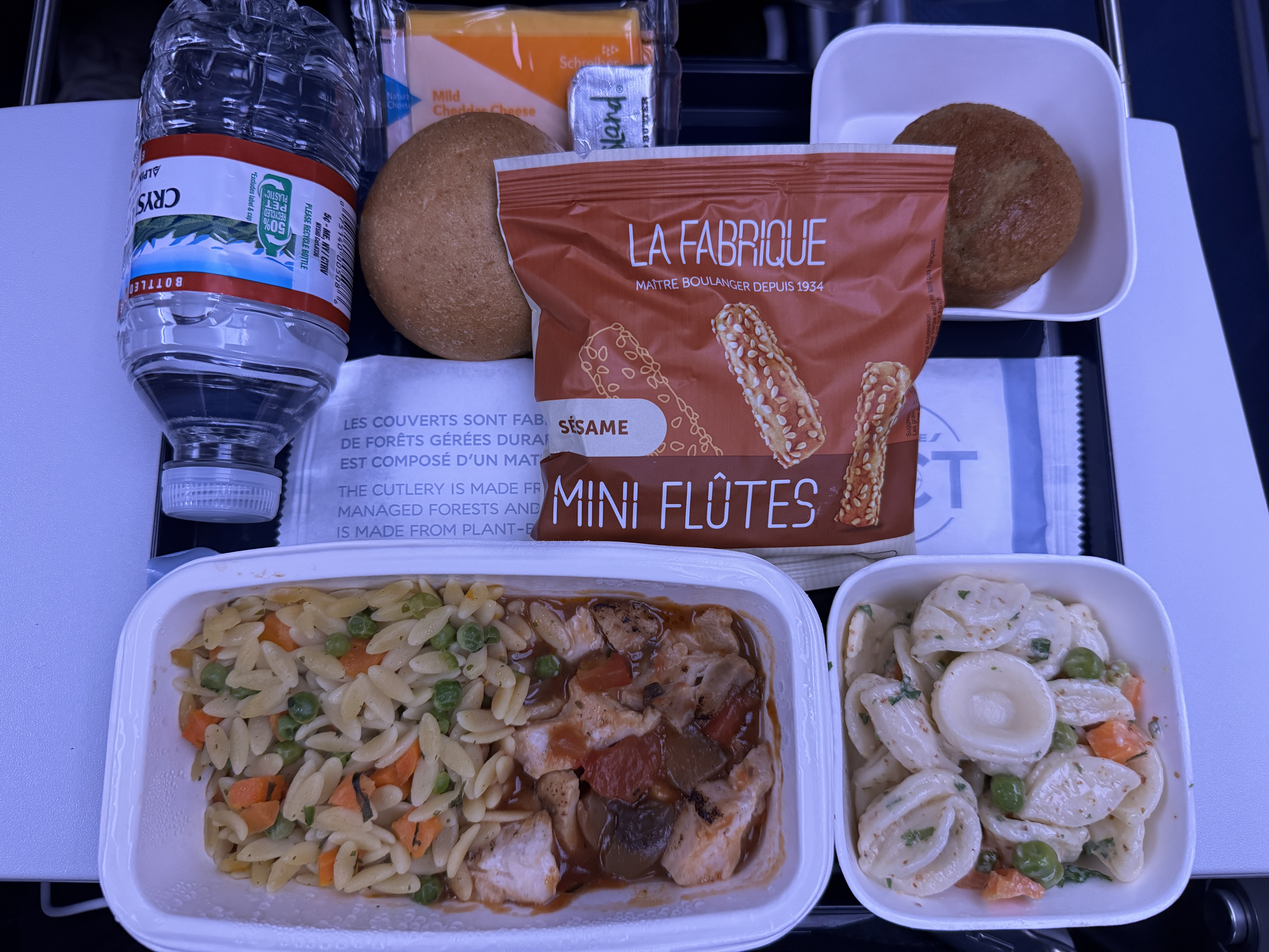 Air France A350 900 IAH CDG economy dinner on tray