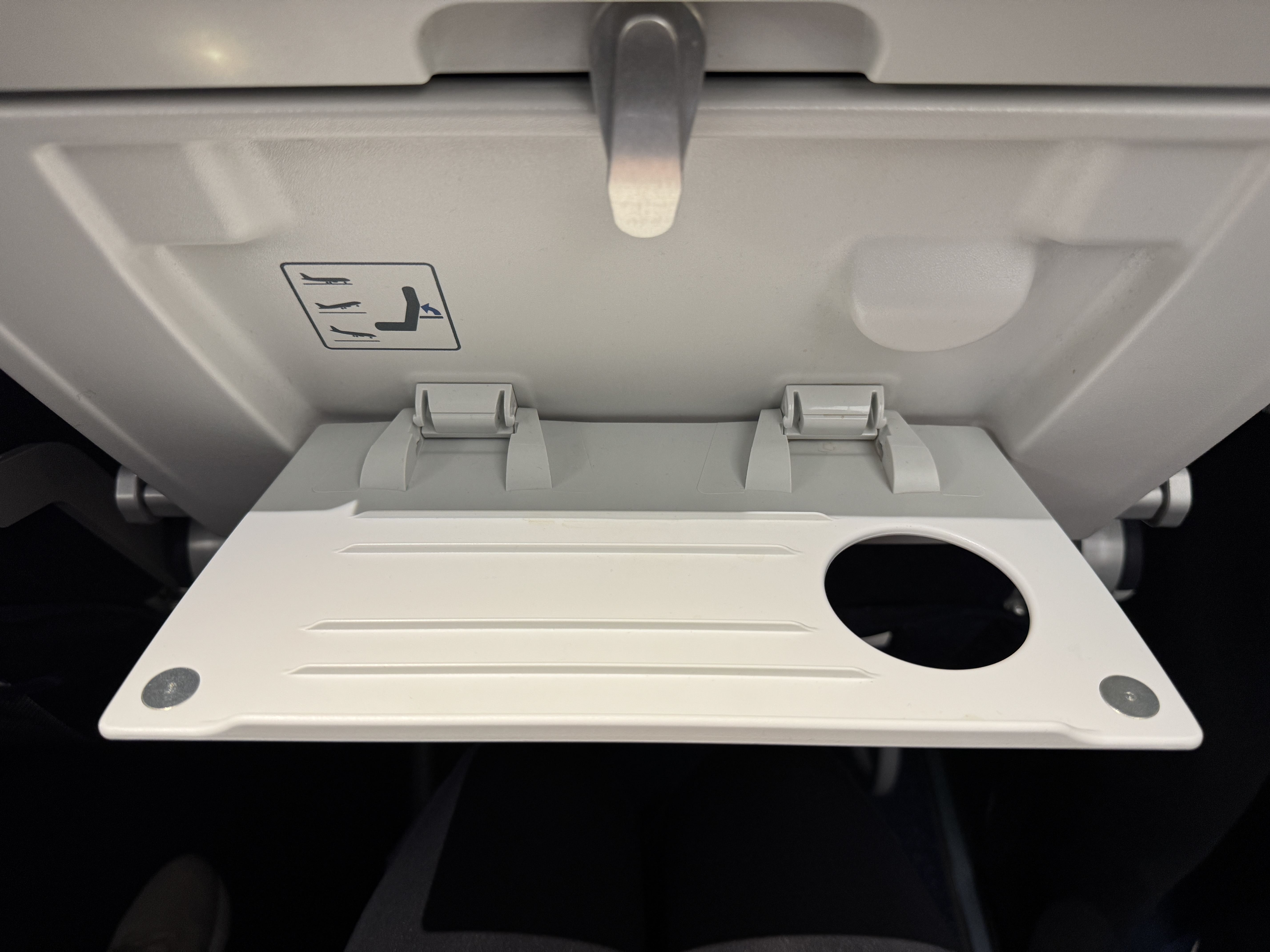Air France A350 900 IAH CDG economy mini tray table