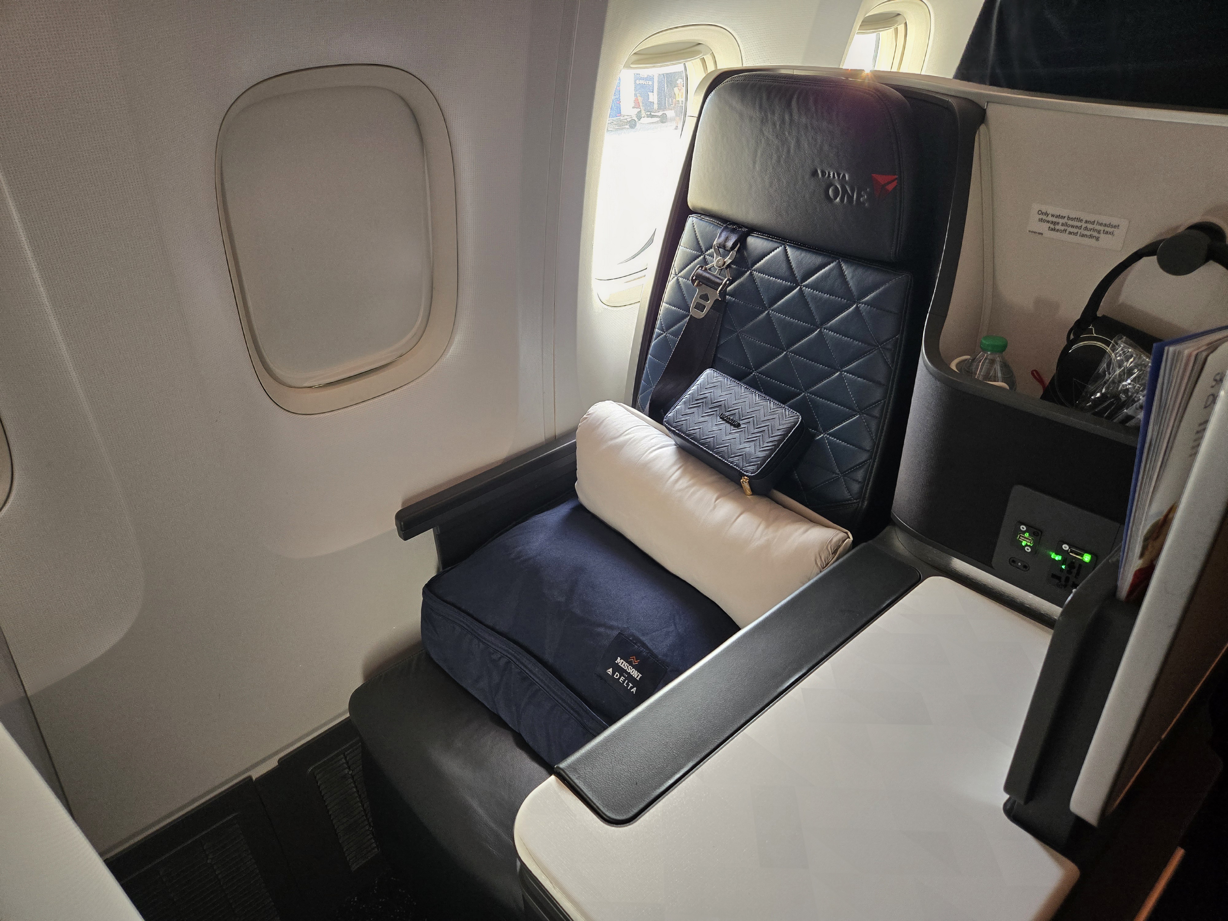Delta One 767
