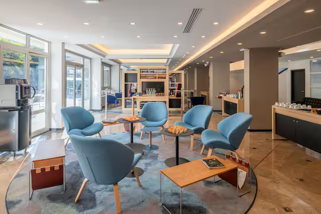 DoubleTree by Hilton Paris Dining DoubleTree by Hilton Paris Dining