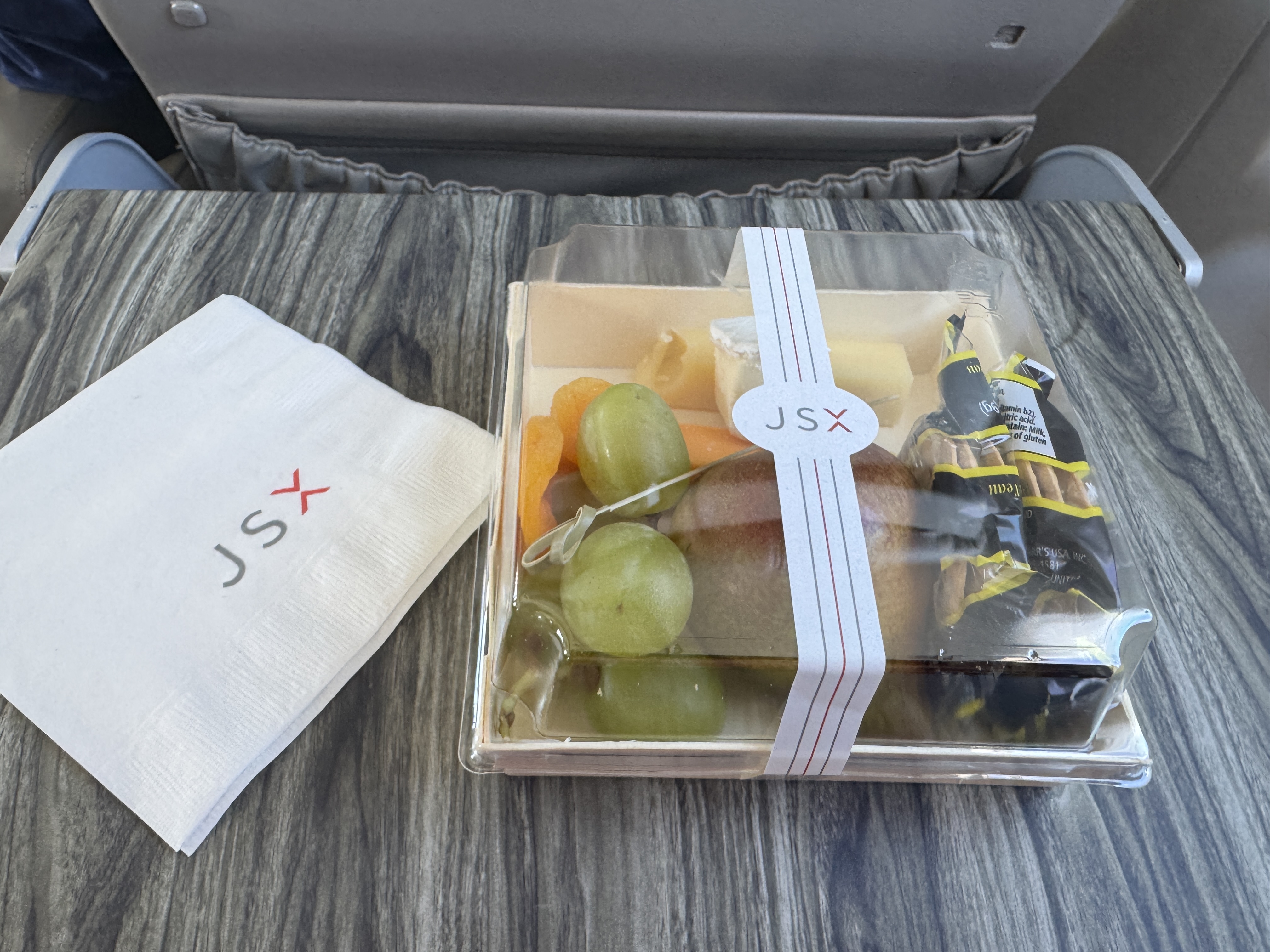 JSX Snack Infliight Cheese box