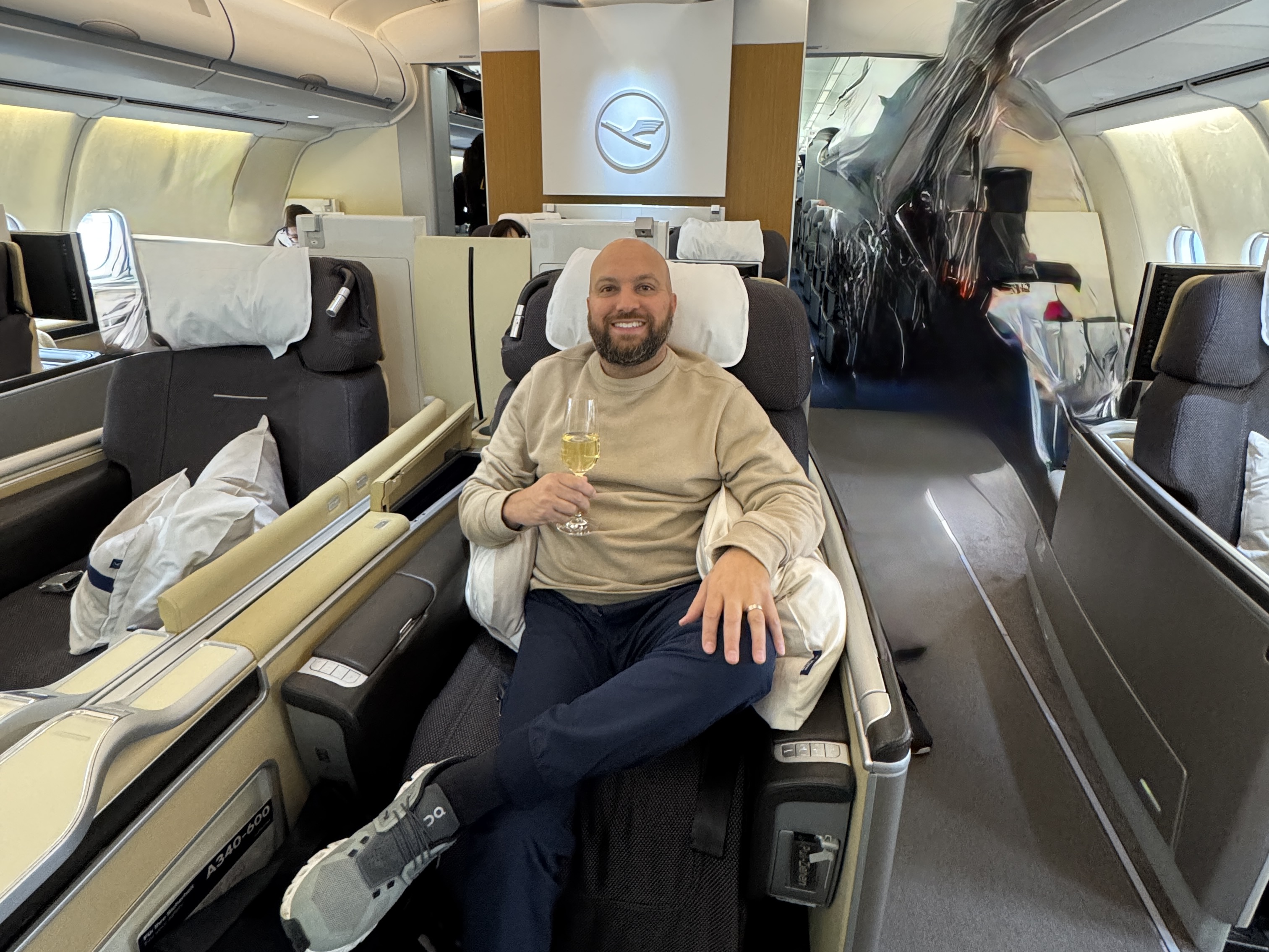 Lufthansa_B747-8_First_Class_Cherag_Dubash Lufthansa First Class Juan Ruiz
