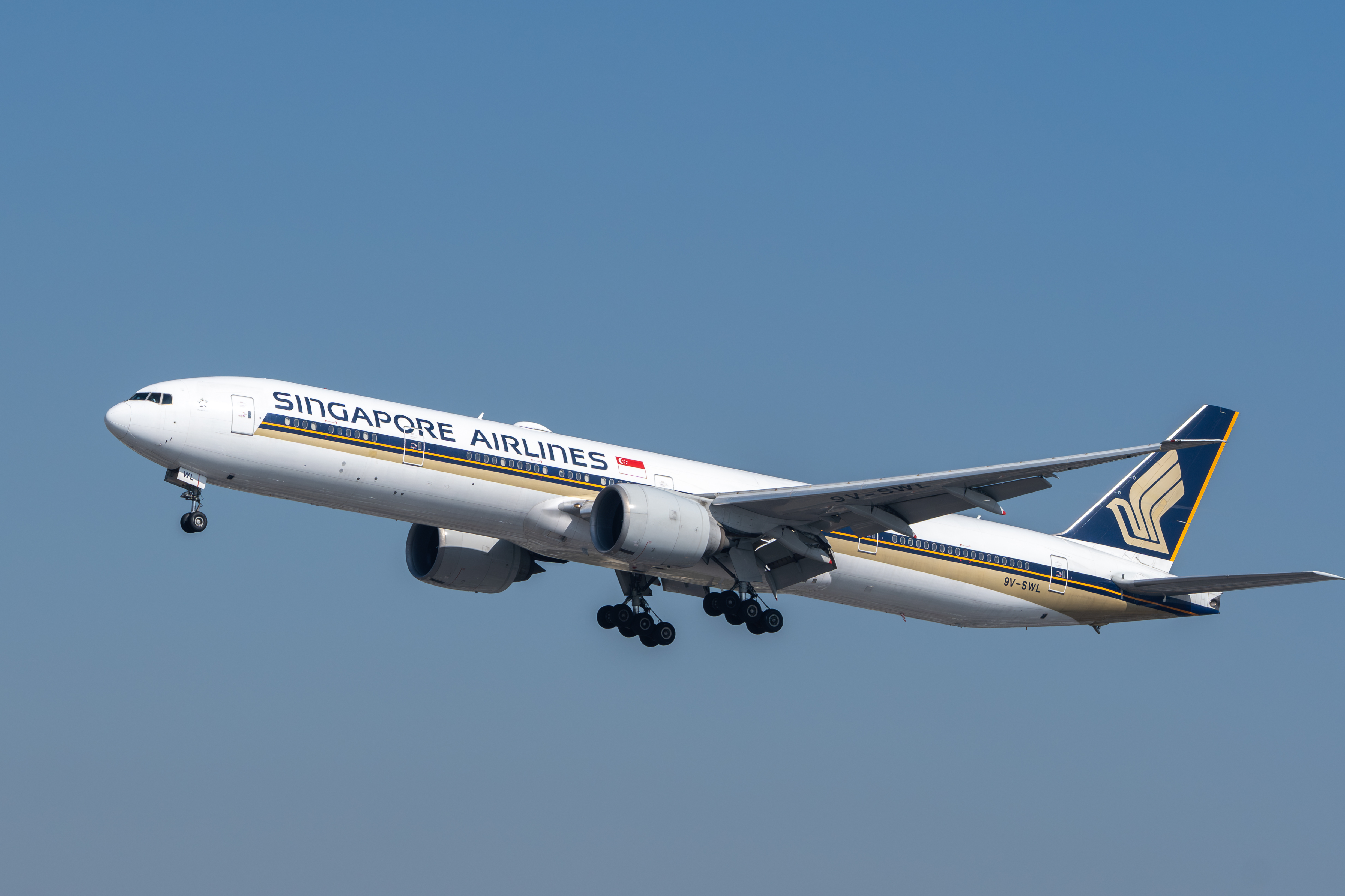 Singapore Airlines 777 LAX take off Singapore Airlines 777 LAX take off