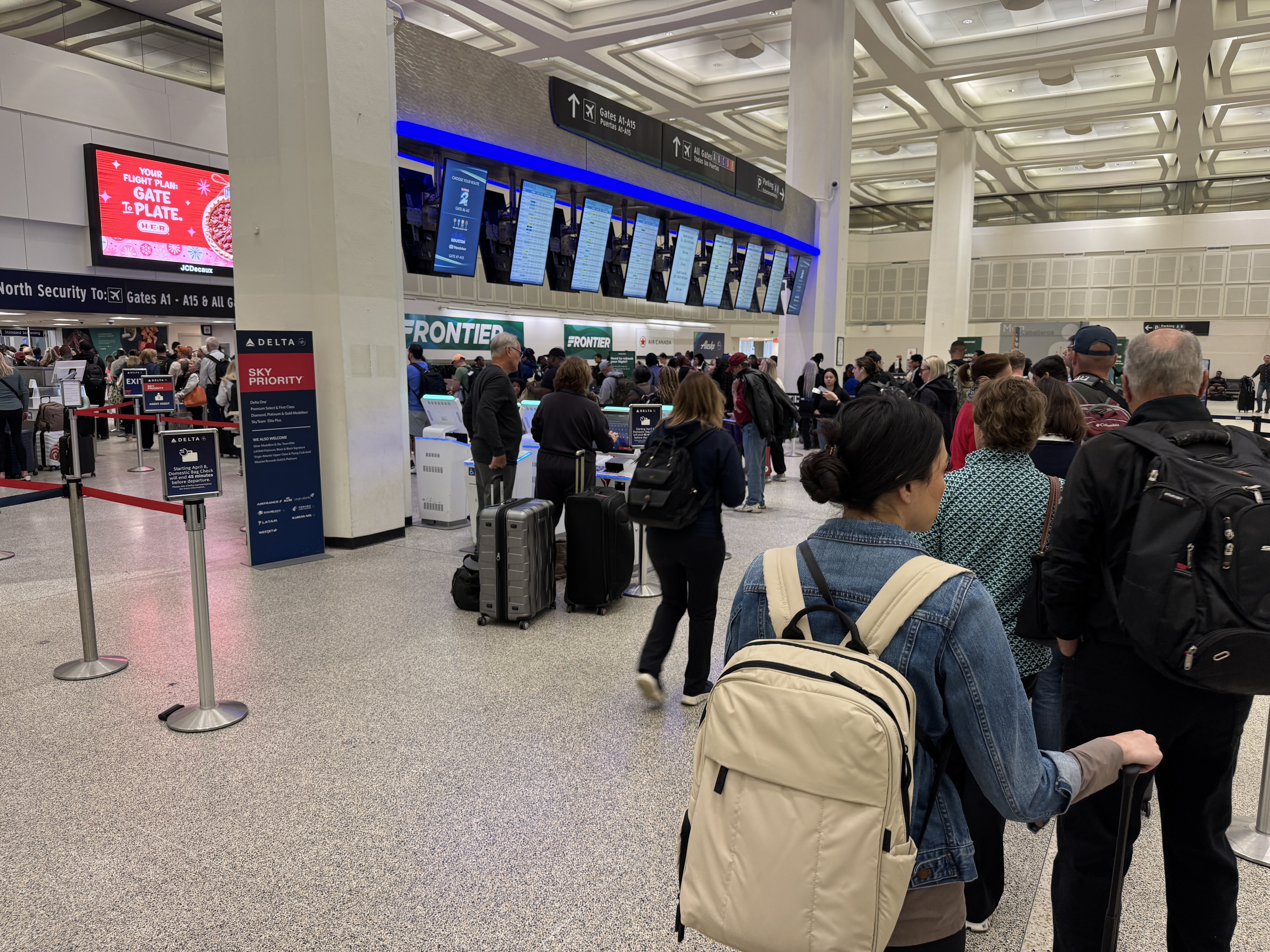 TSA IAH Terminal A 110325 North approaching entrance