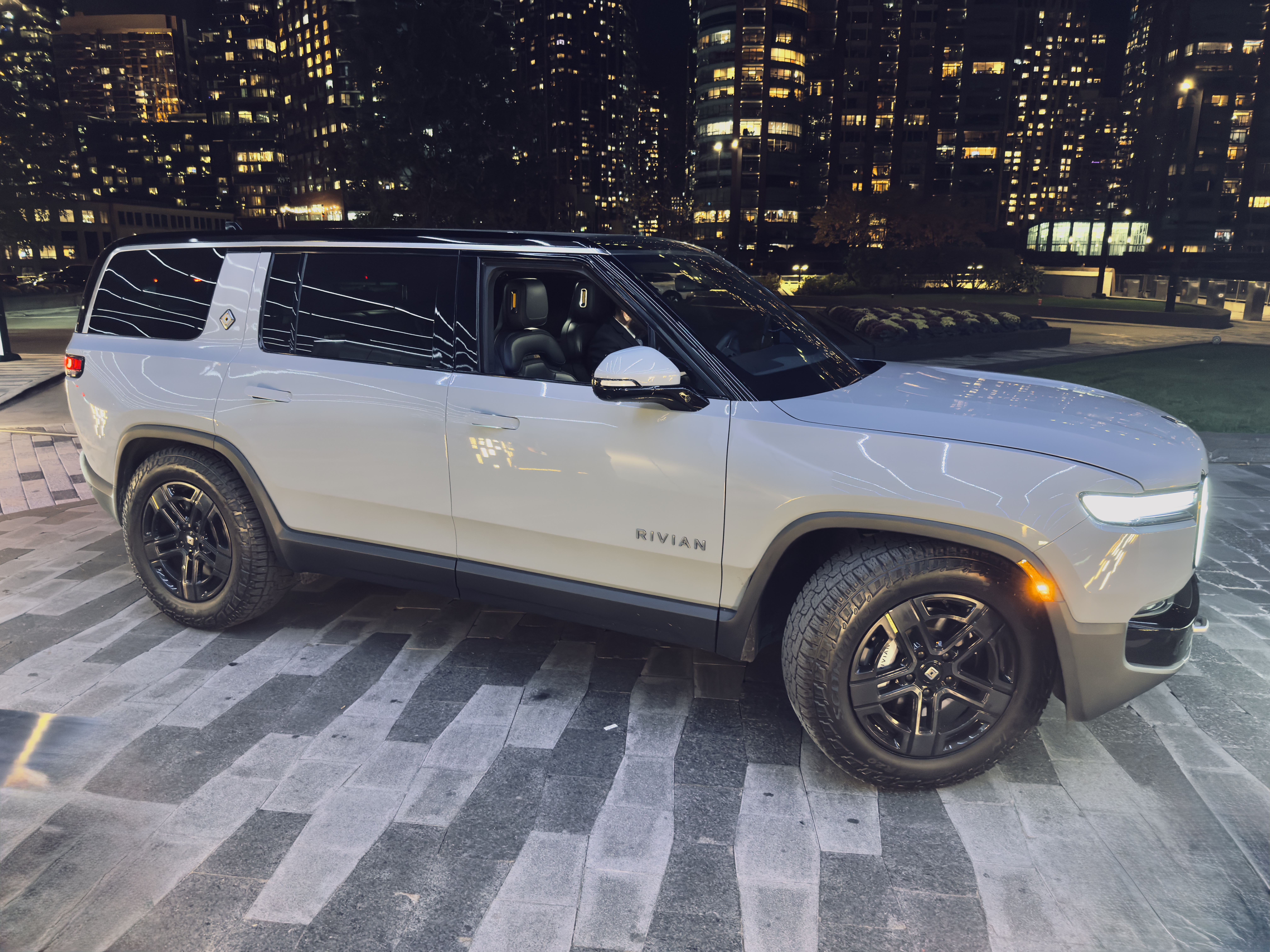 The St. Regis Chicago Rivian car service The St. Regis Chicago Rivian car service
