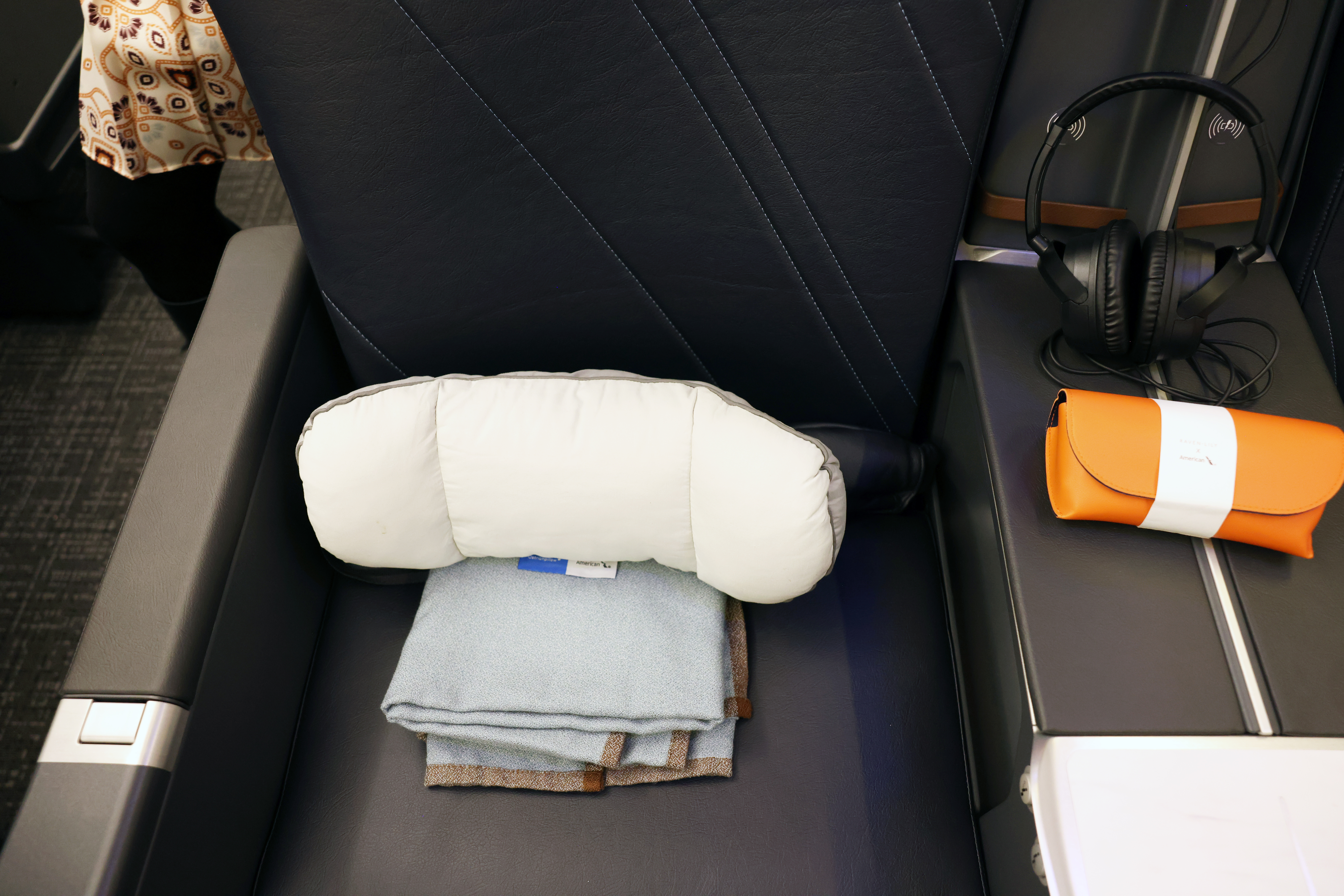 AA XLR premium econom bedding amenity kits AA XLR premium econom bedding amenity kits