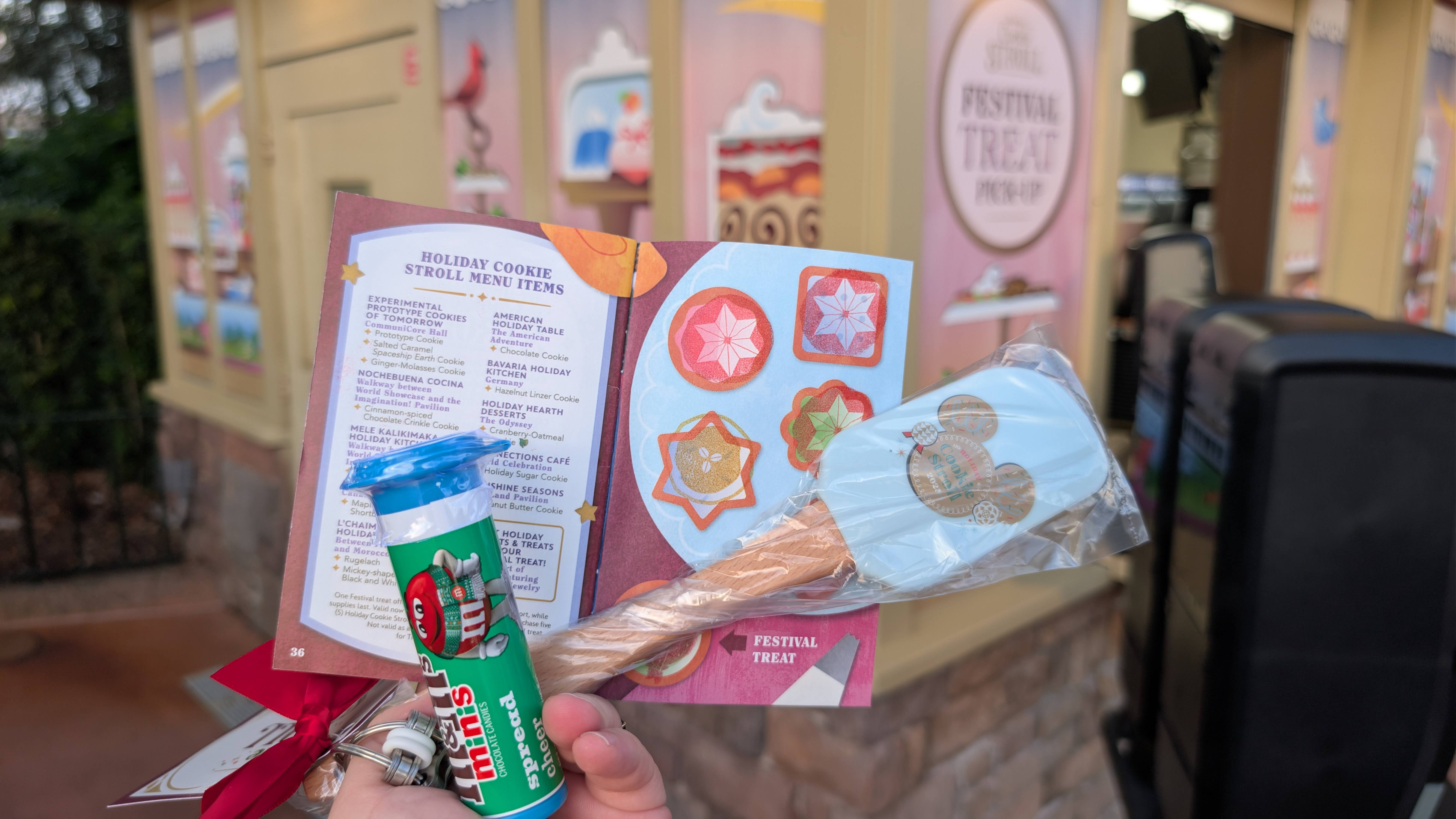 EPCOT International Festival of the Holidays Cookie Stroll completer prize