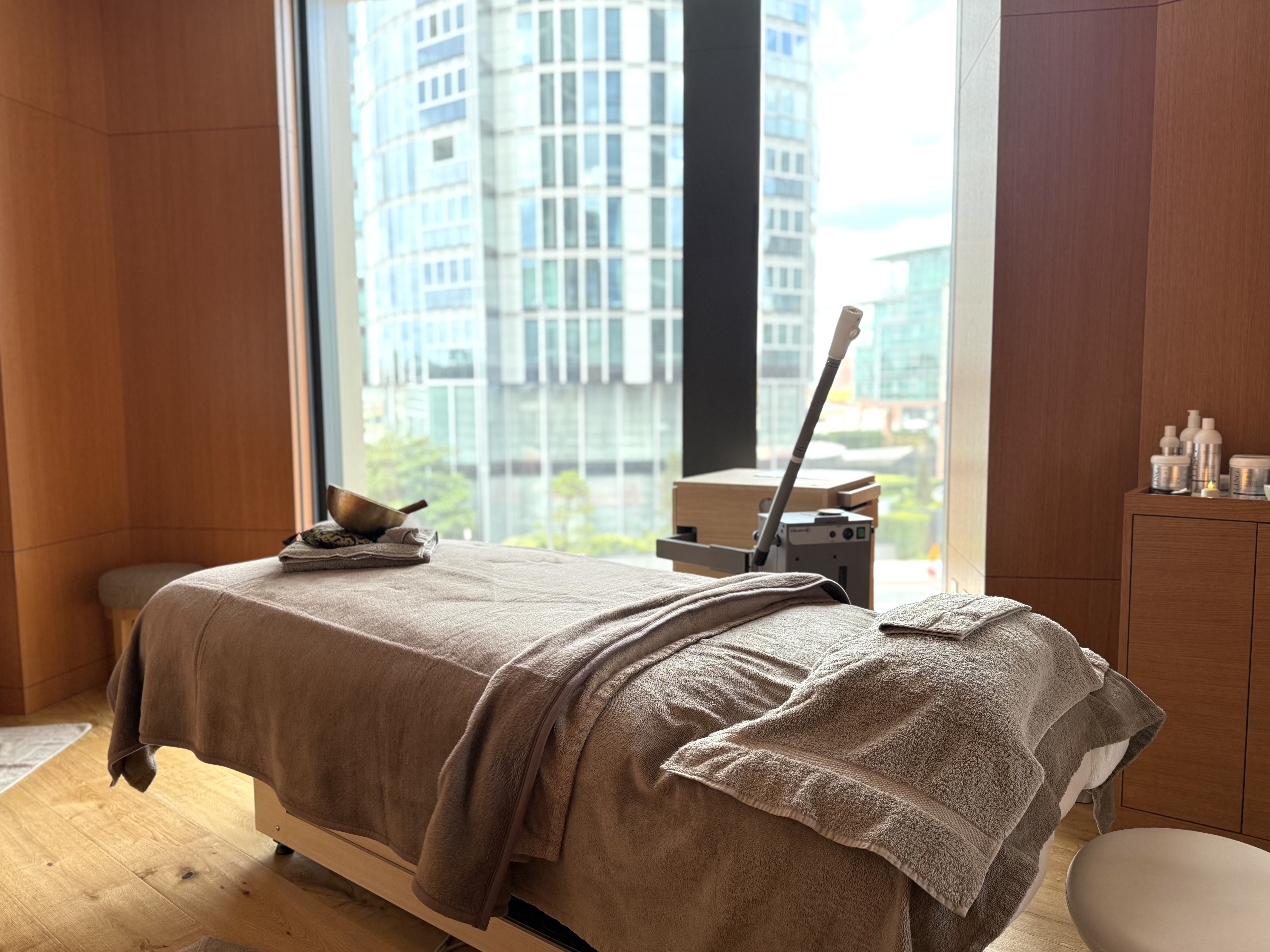 Park Hyatt London River Thames spa massage table Park Hyatt London River Thames spa massage table