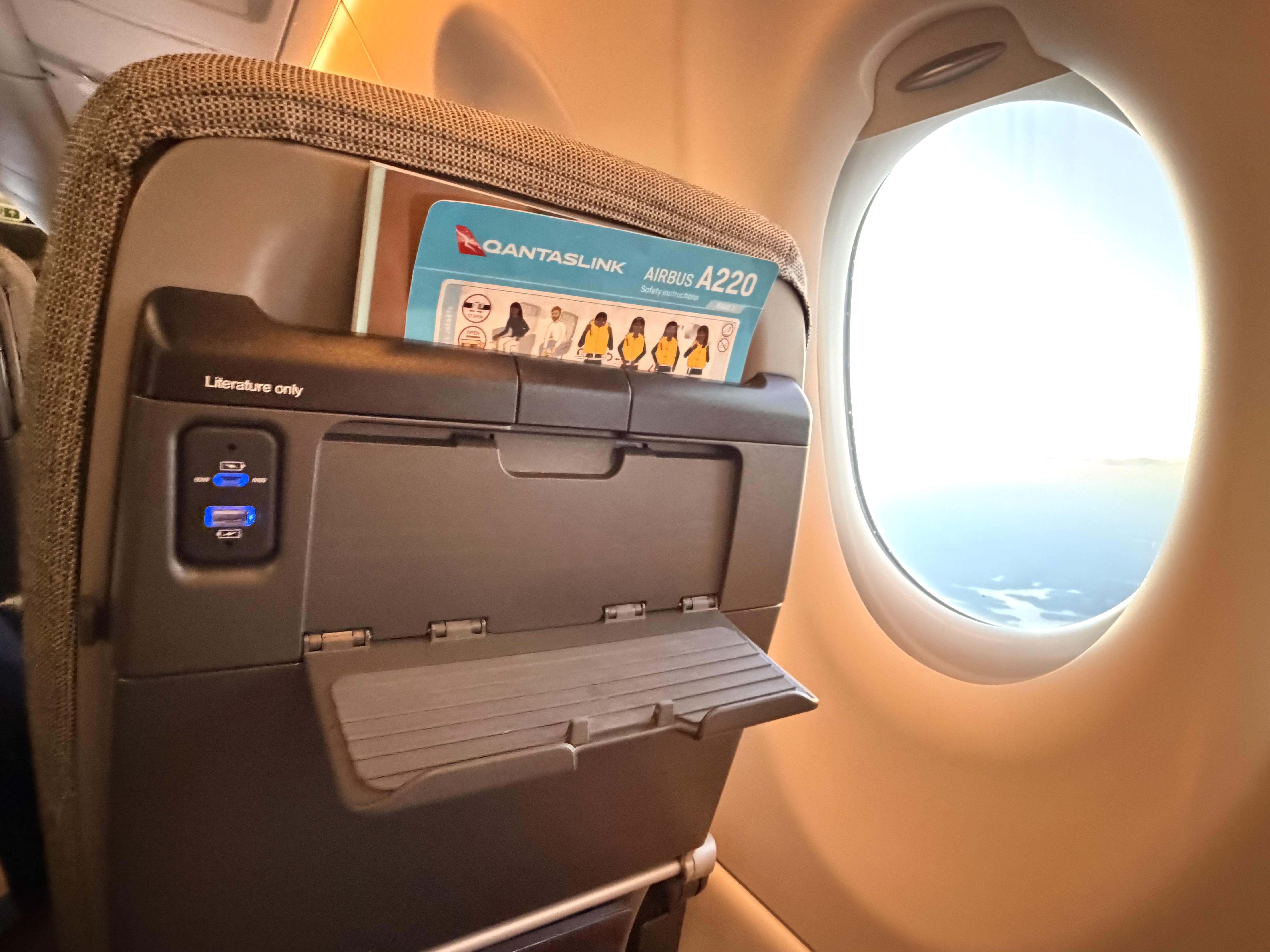 Qantas Airbus A220 economy device holder Qantas Airbus A220 economy device holder