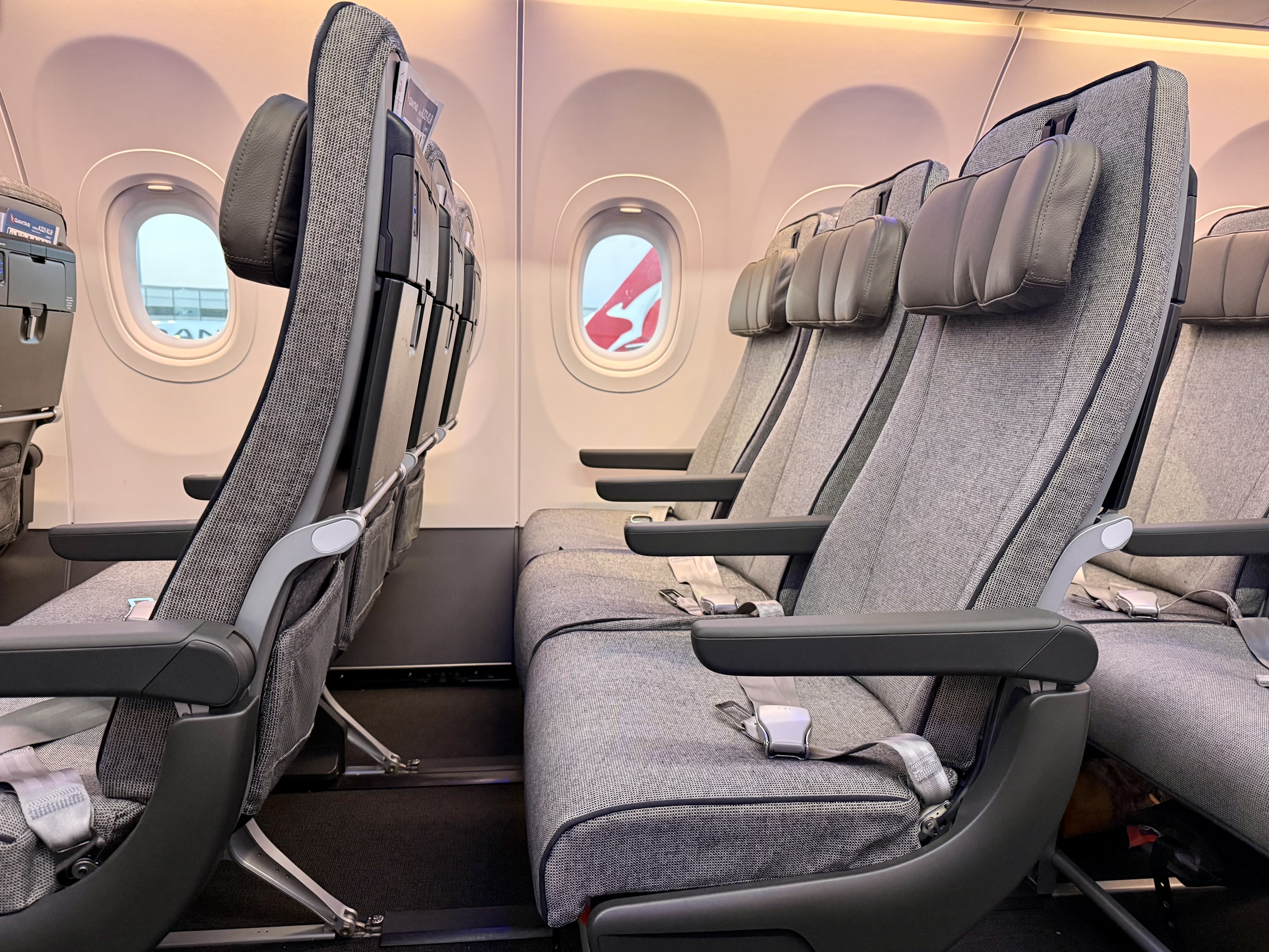 Qantas Airbus A321XLR economy leg room