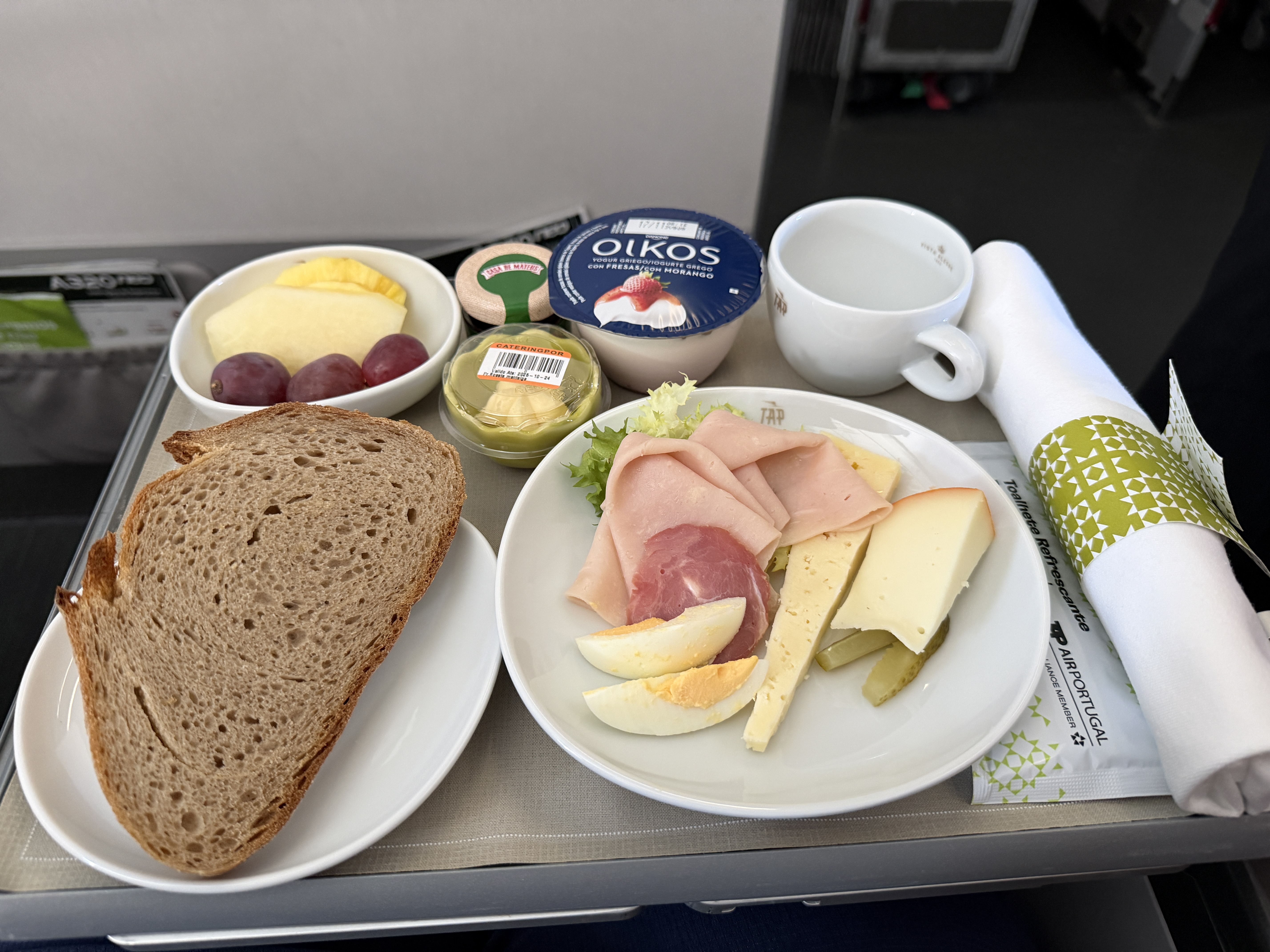 TAP Breakfast Gatwick to Lisbon