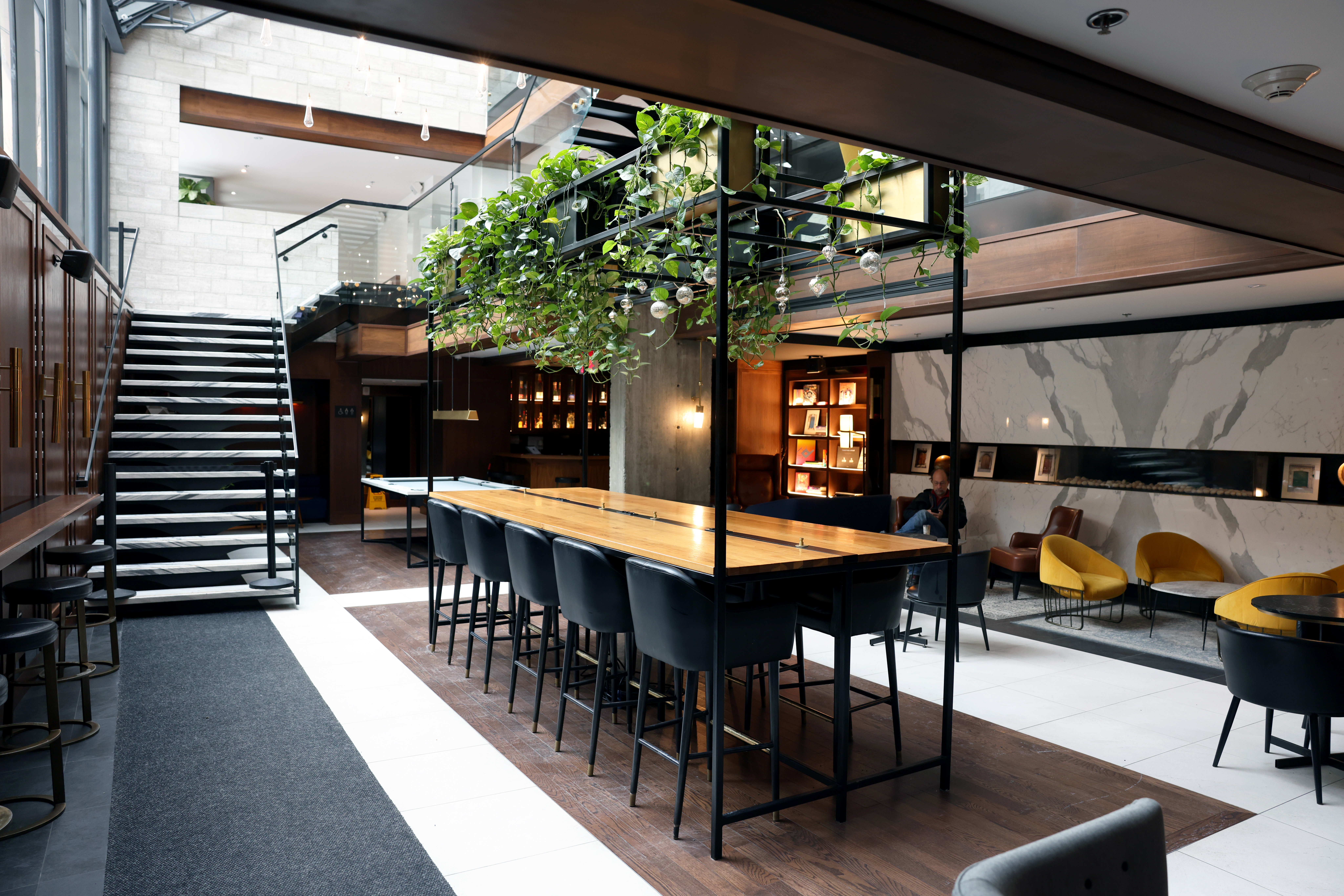 Wiliiam Gray Hotel Montreal lobby lounge Wiliiam Gray Hotel Montreal lobby lounge