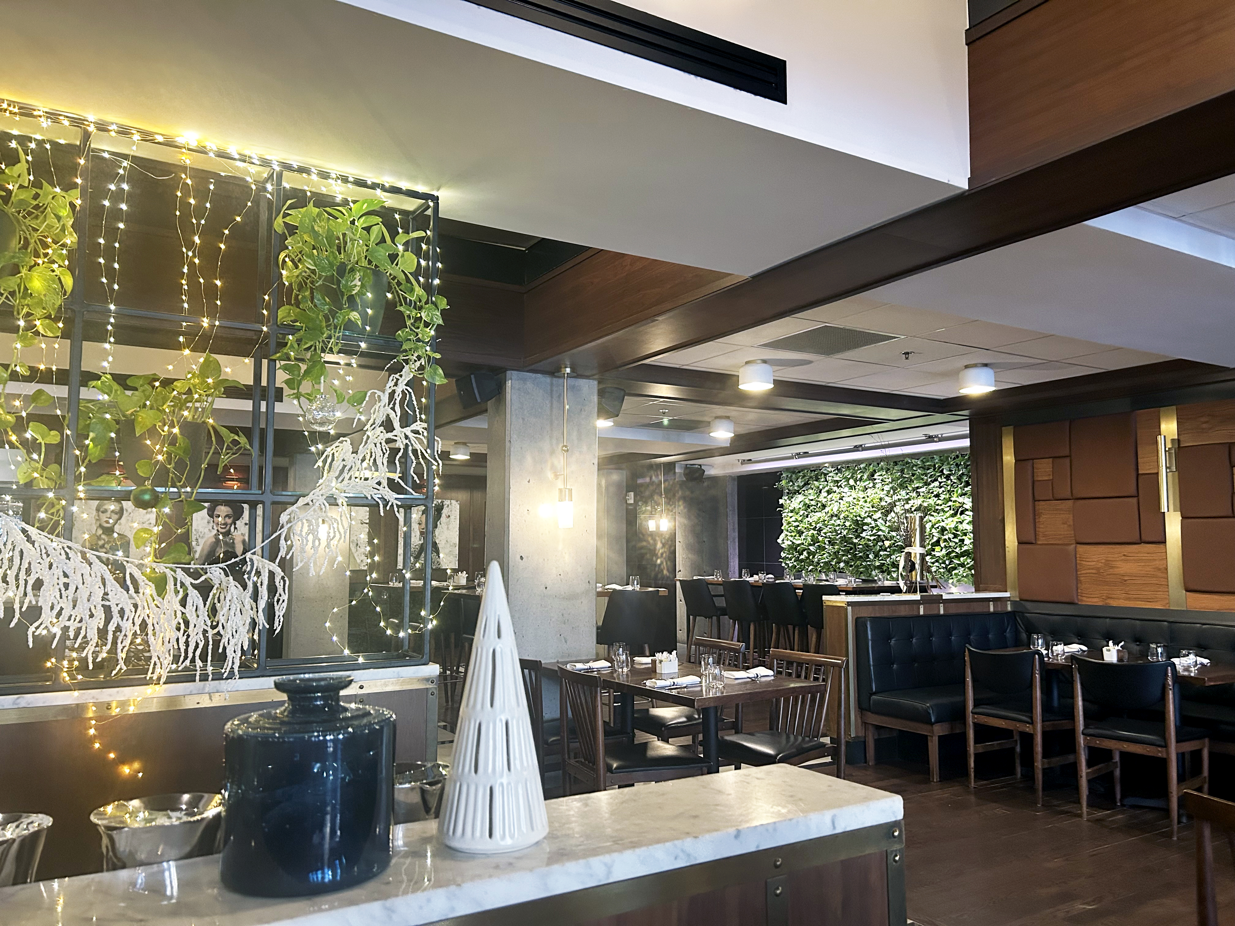 William Gray Montreal Maggie Oakes restaurant William Gray Montreal Maggie Oakes restaurant