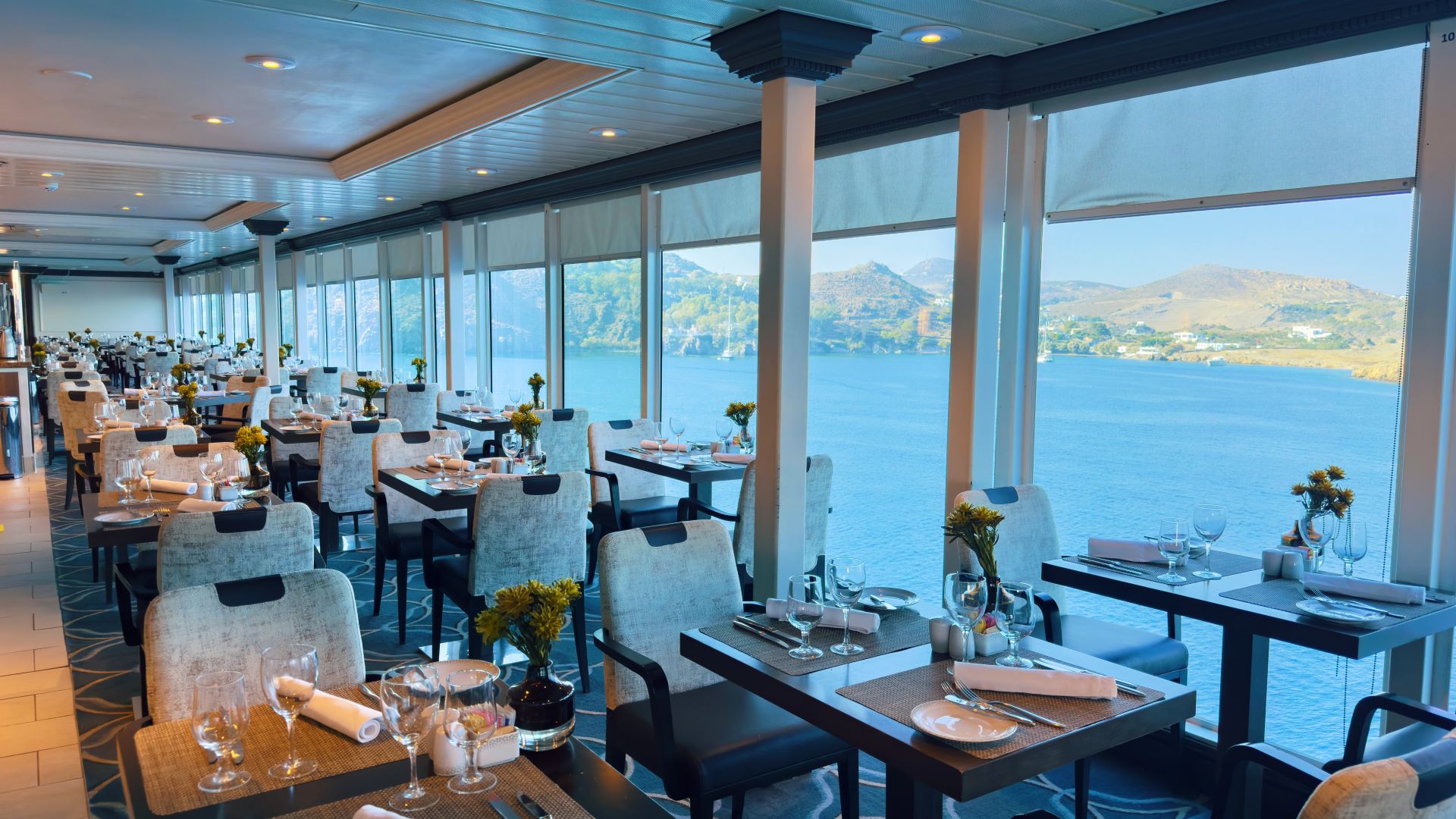 Azamara Windows Cafe