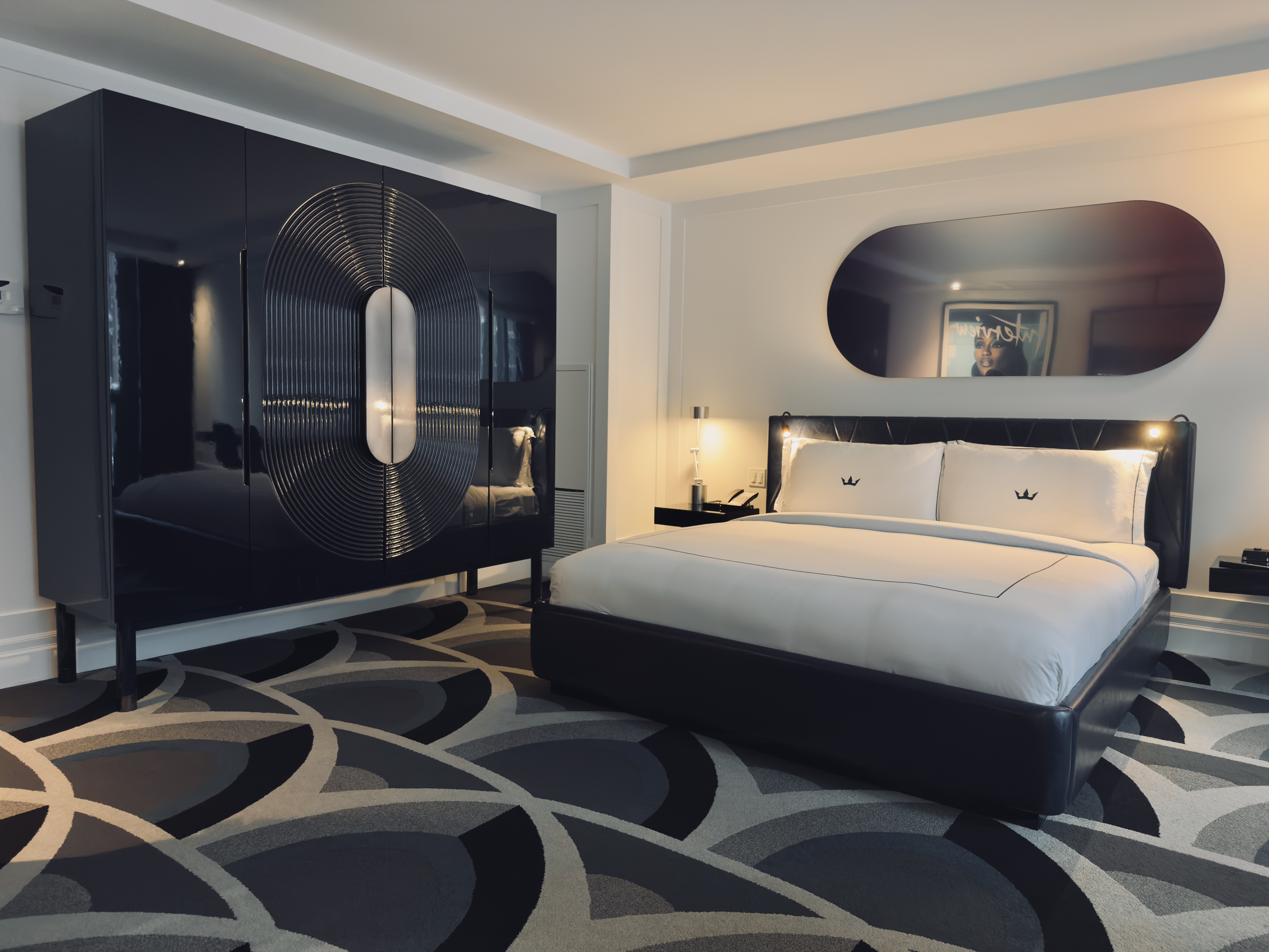 BISHA, a Luxury Collection Hotel, Toronto bed side view