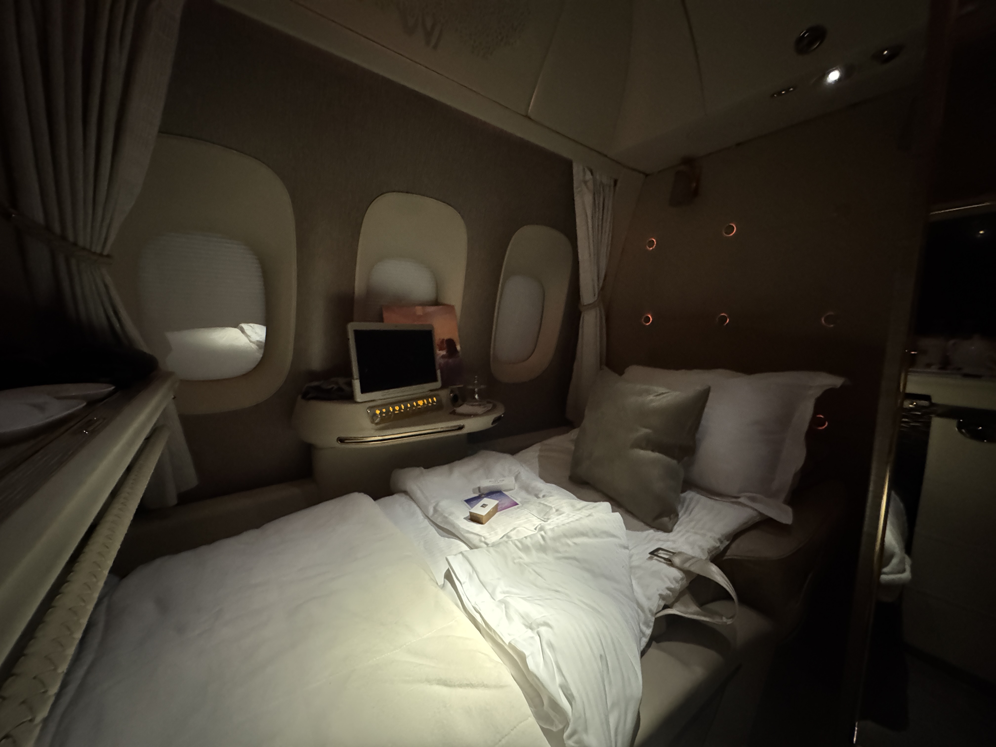 Emirates Game Changer Lie Flat Bed