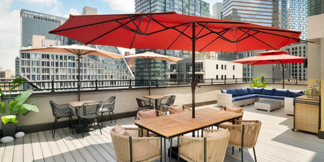 Even Hotels Long Island City Rooftop Patio
