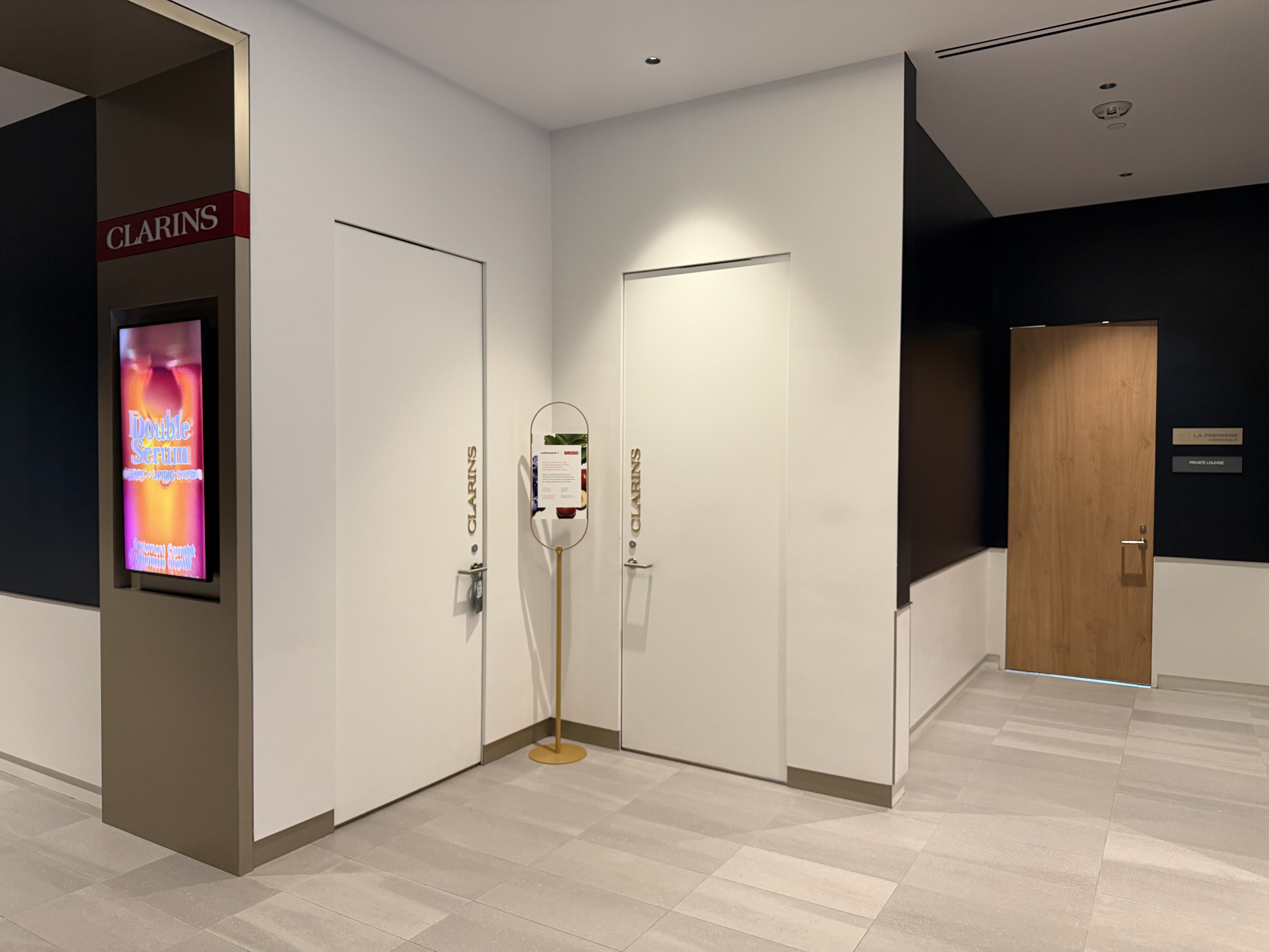 LAX Air France Lounge doorway to La Premiere