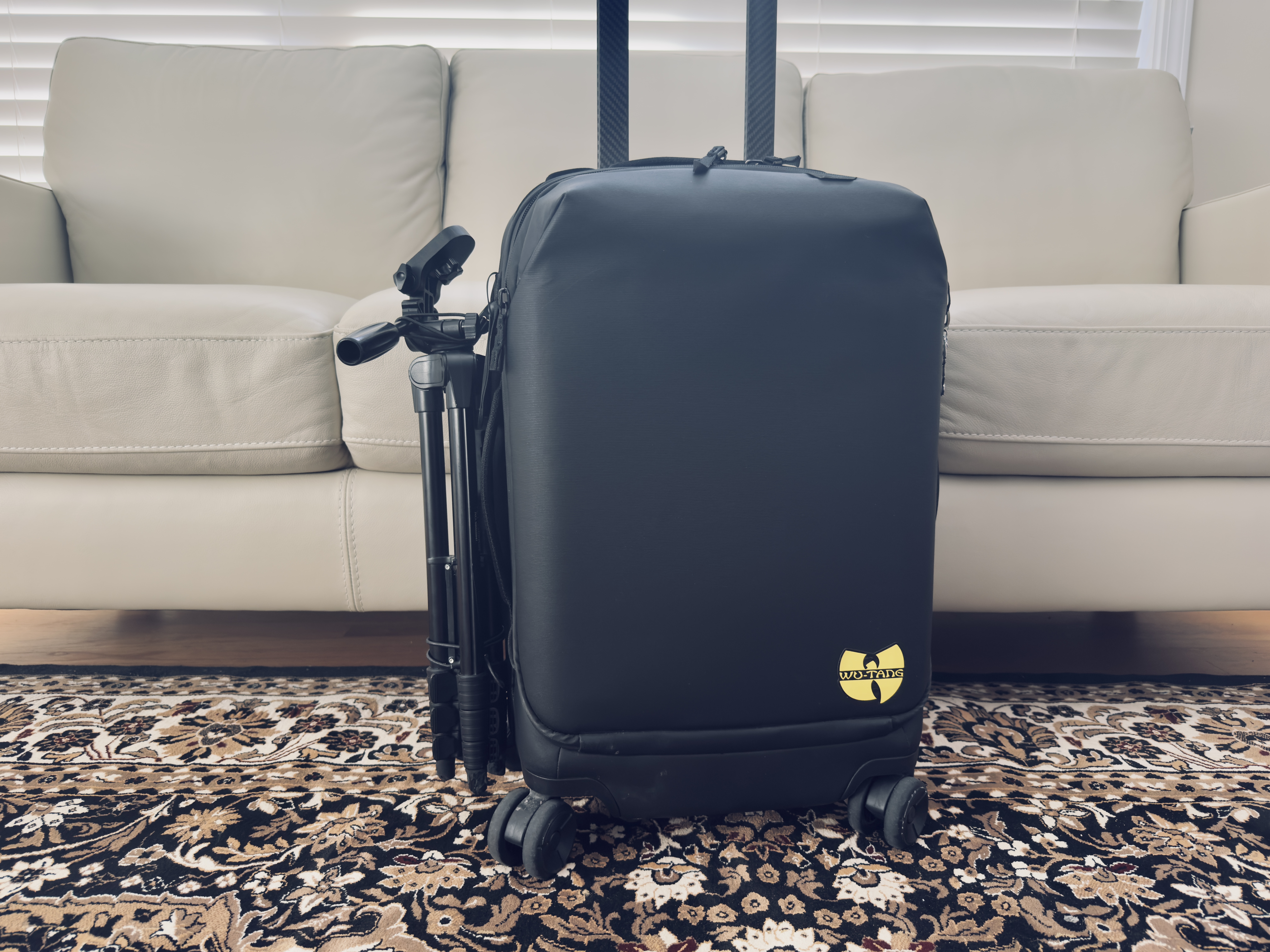 Peak Design Roller Pro Carry On travel tripod on side Peak Design Roller Pro Carry On travel tripod on side