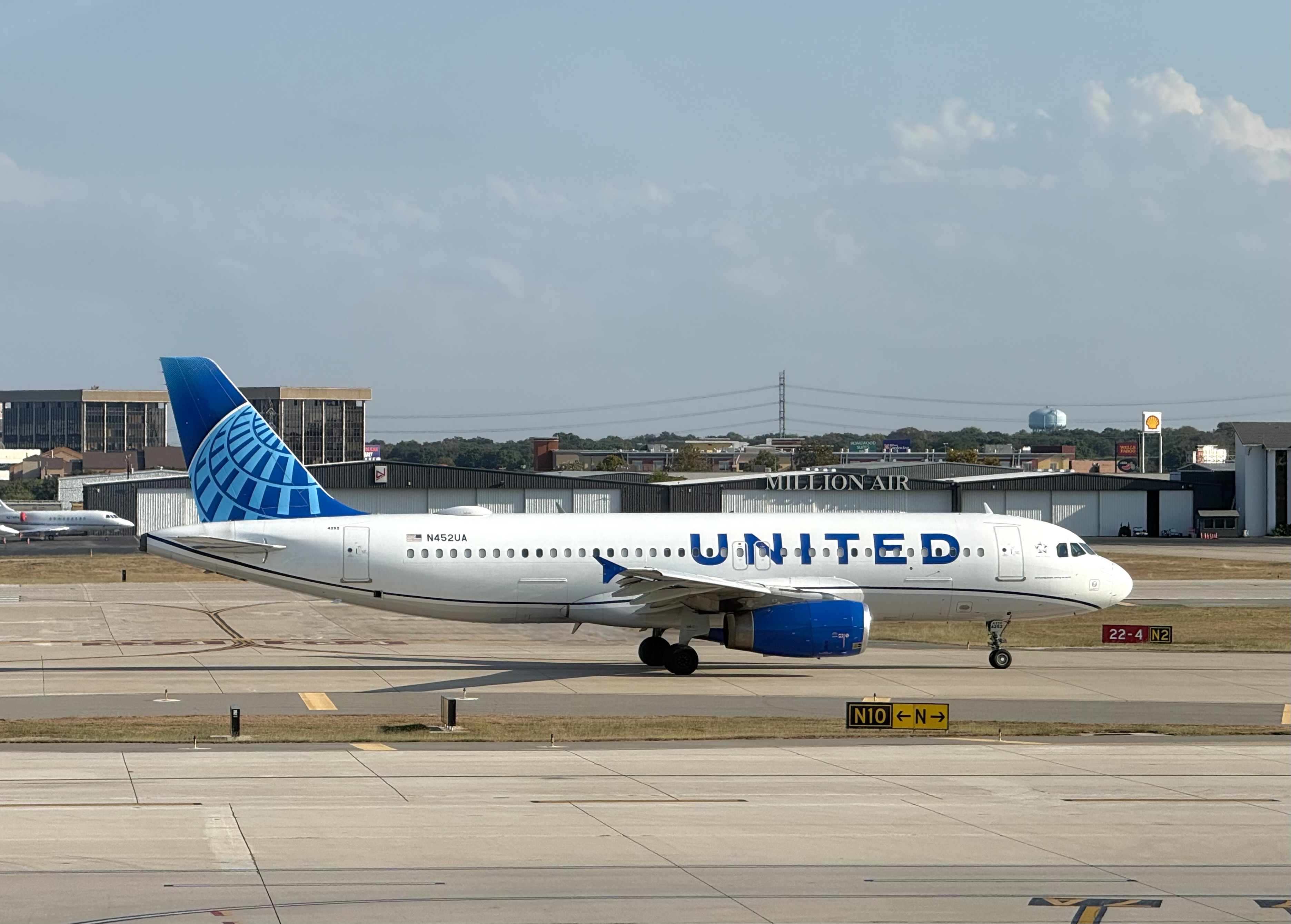United Airlines Airbus A320 United Airlines Airbus A320