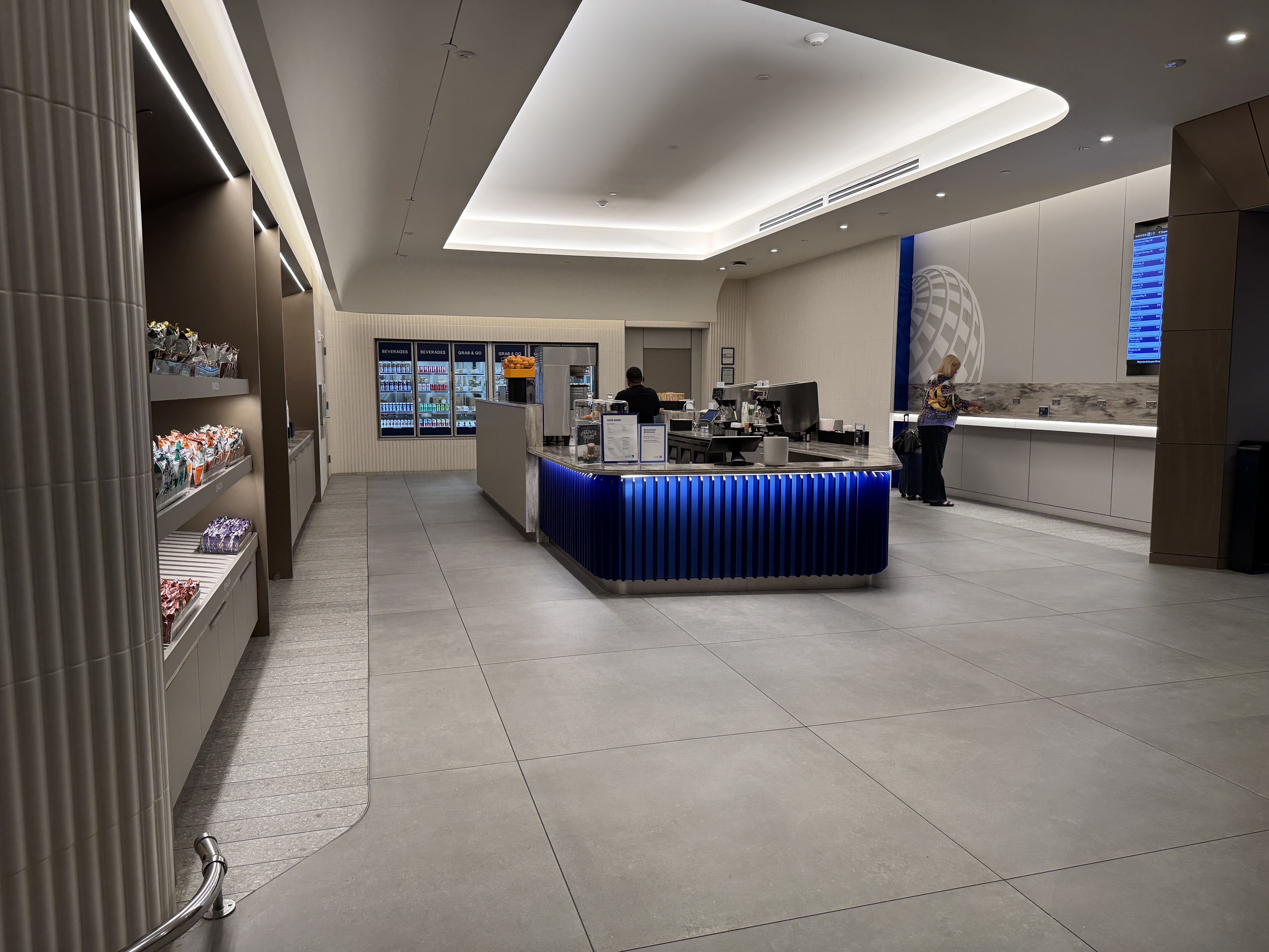 United Club Fly IAH entire view United Club Fly IAH entire view