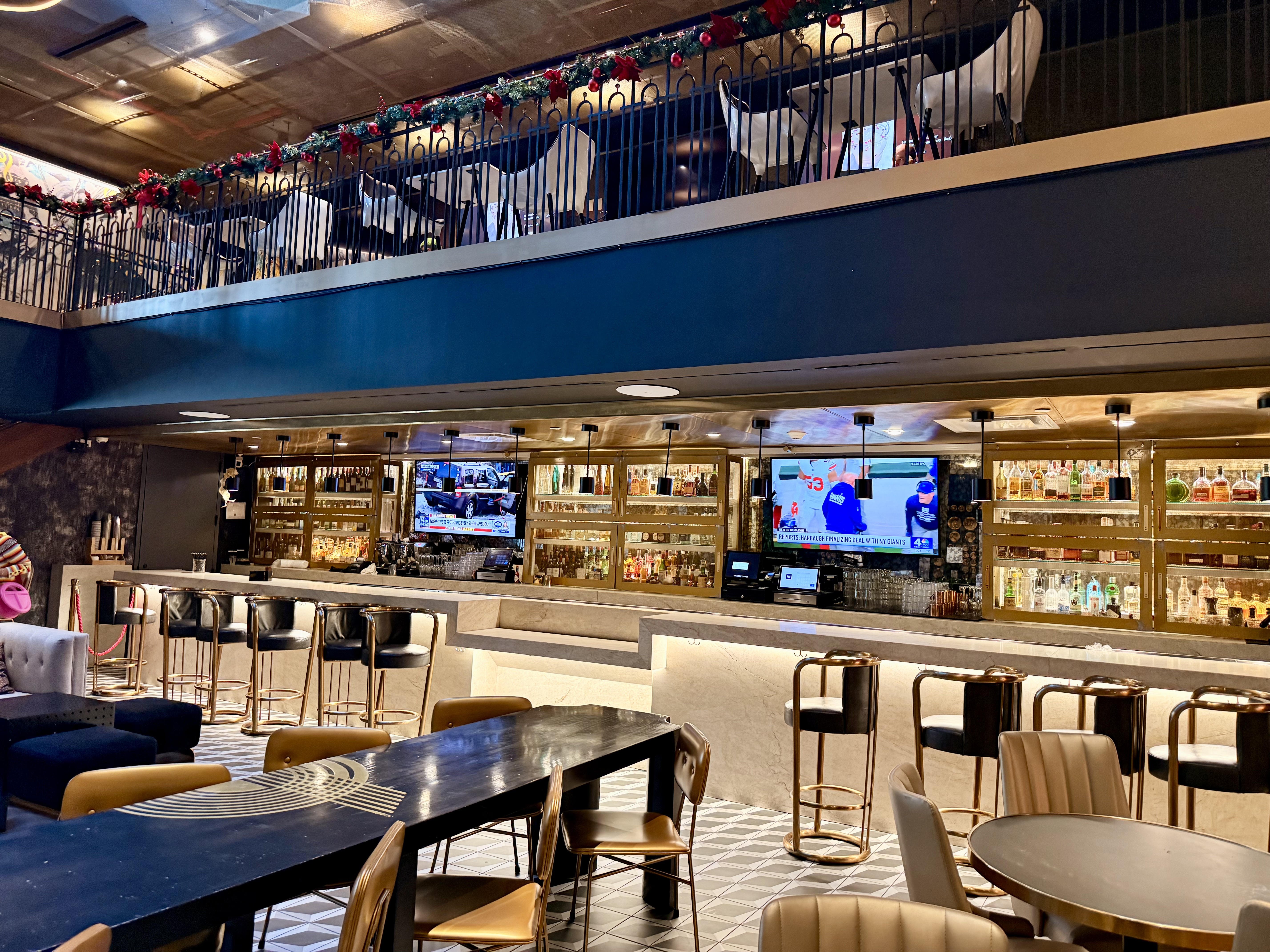 Victoria Bar