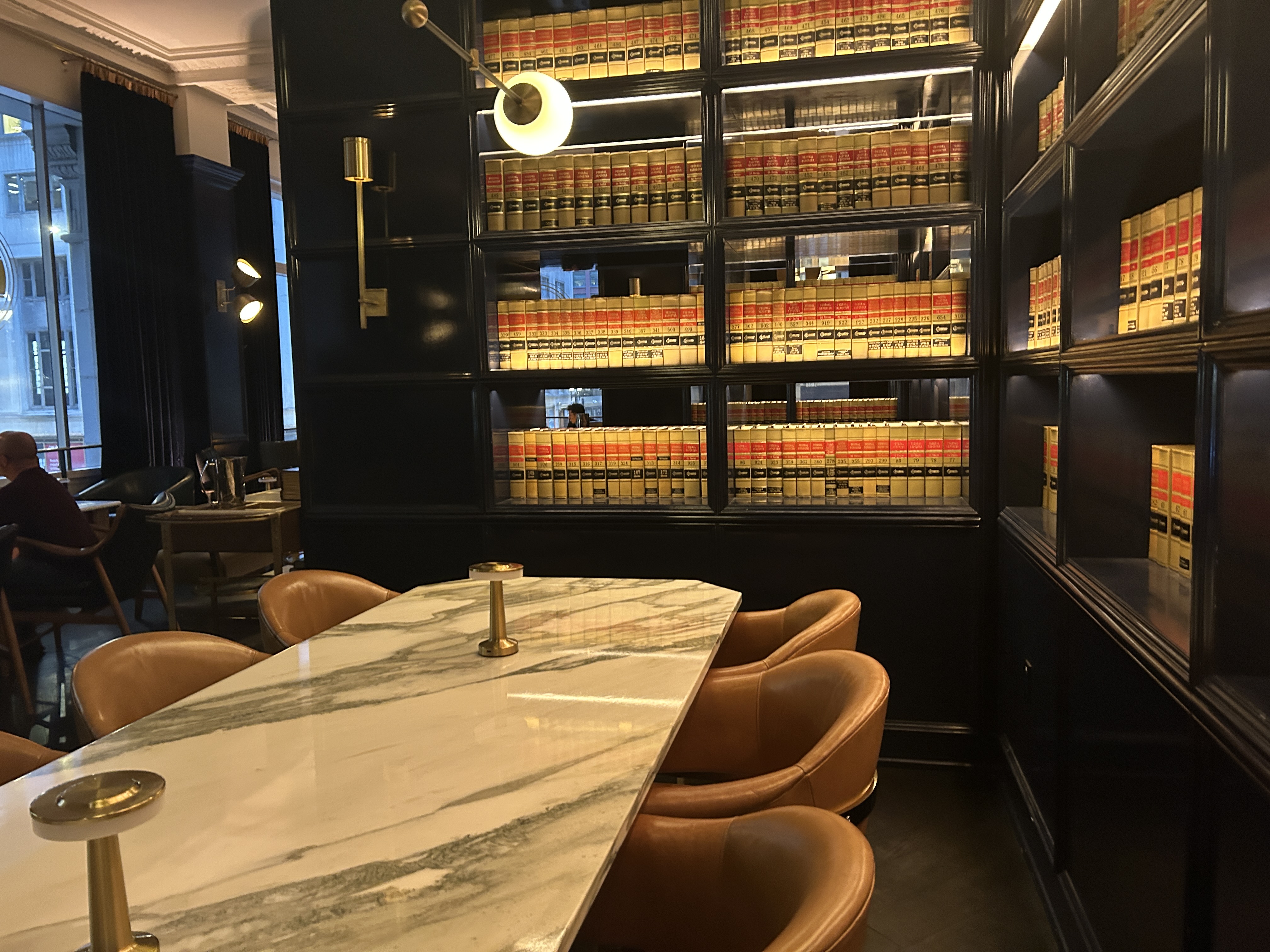 Volume 39 Bar at the Kimpton Gray Volume 39 Bar at the Kimpton Gray