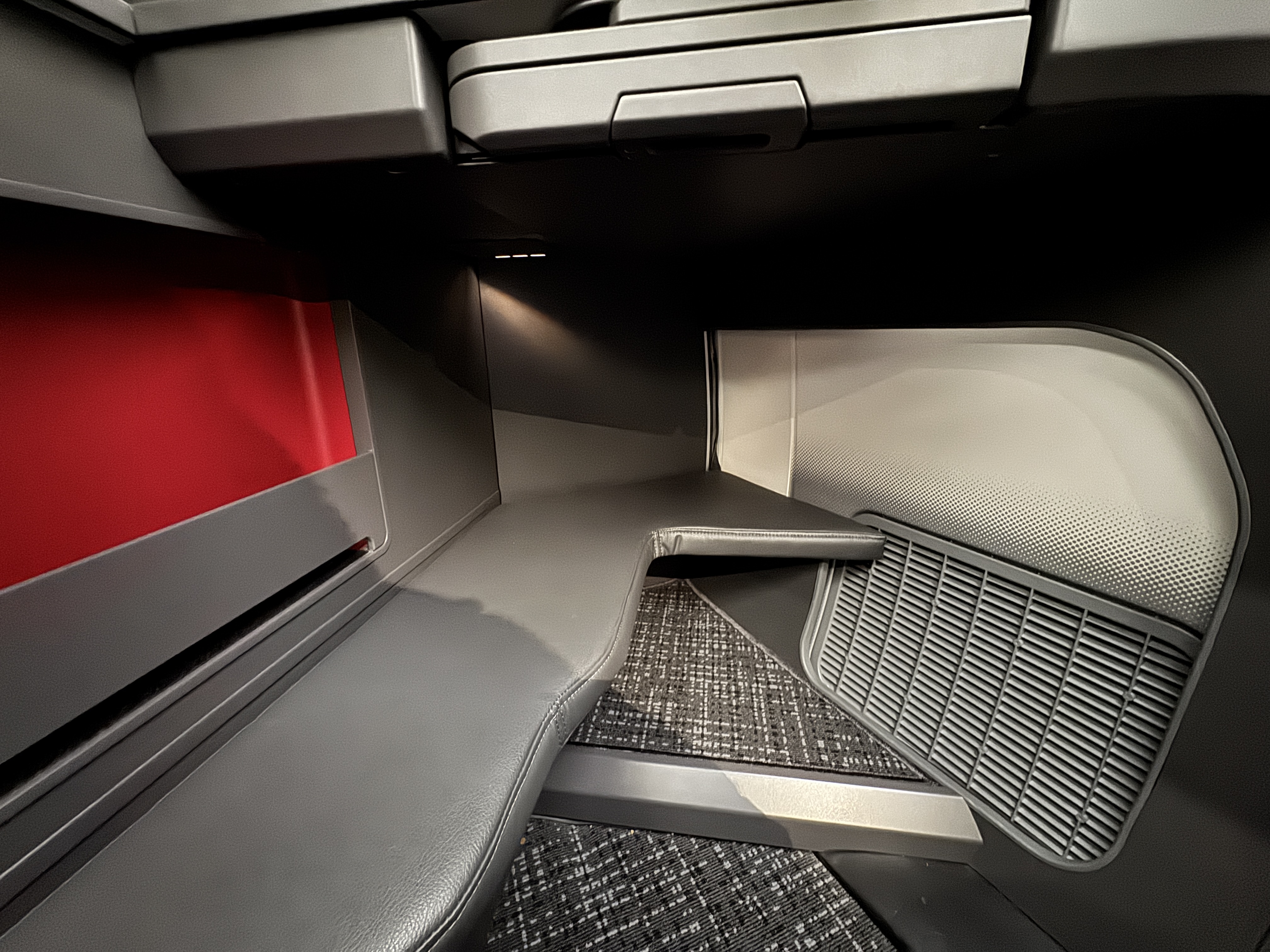 AA Flagship Suite Preferred Larger footwell