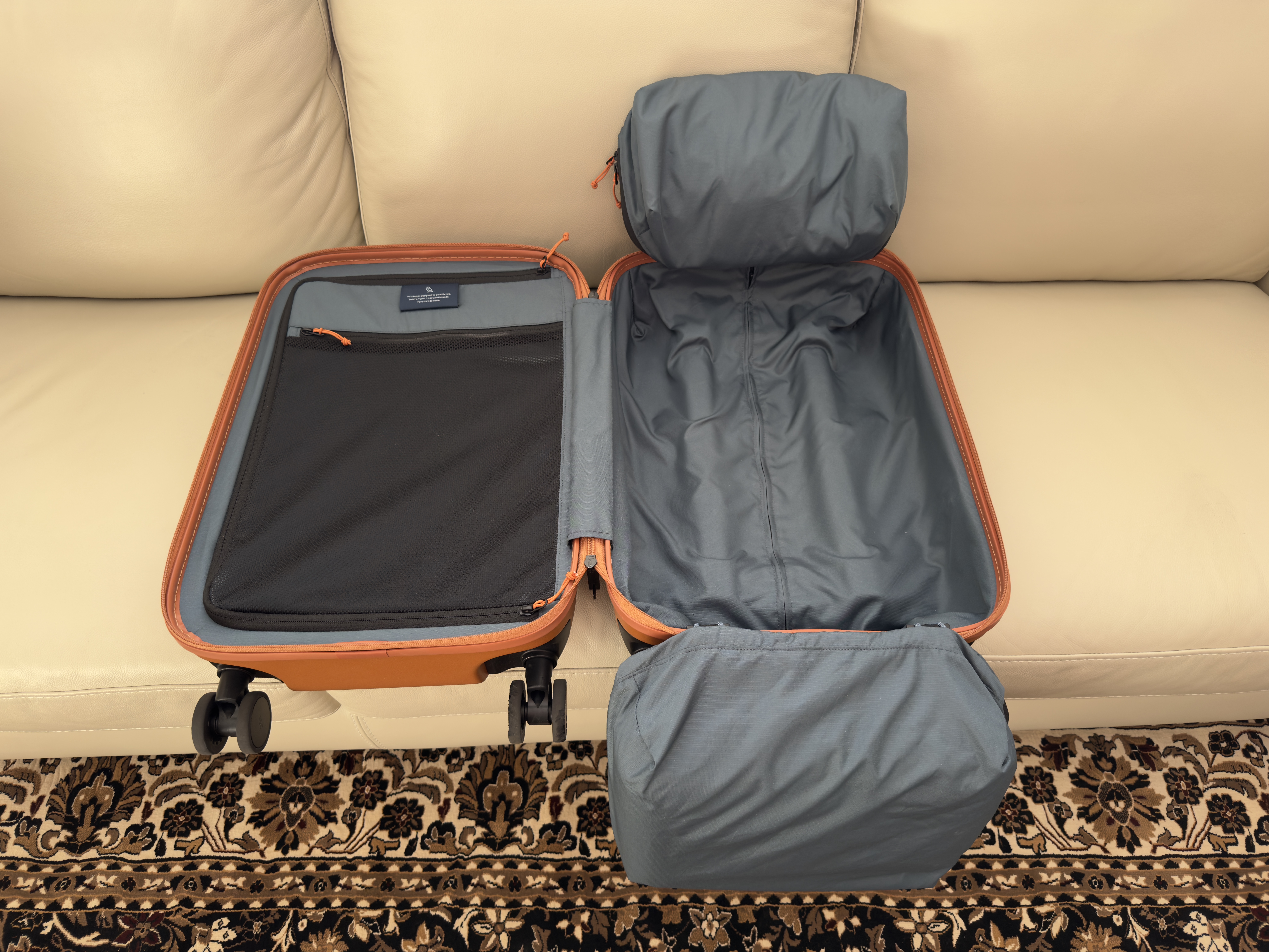 Bellroy Transit carry on cubes removed Bellroy Transit carry on cubes removed