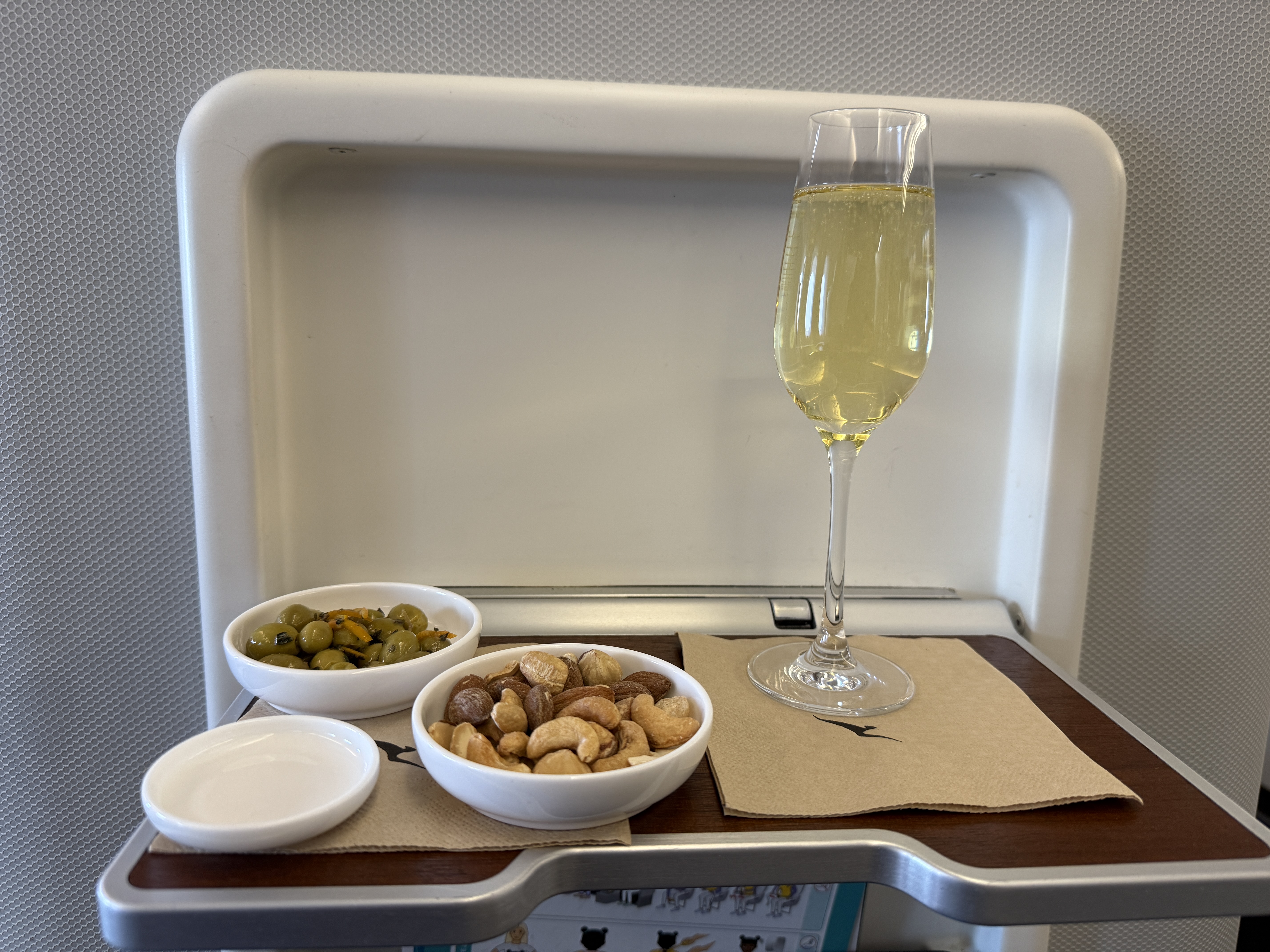 Qantas First Class Champagne Qantas First Class Champagne