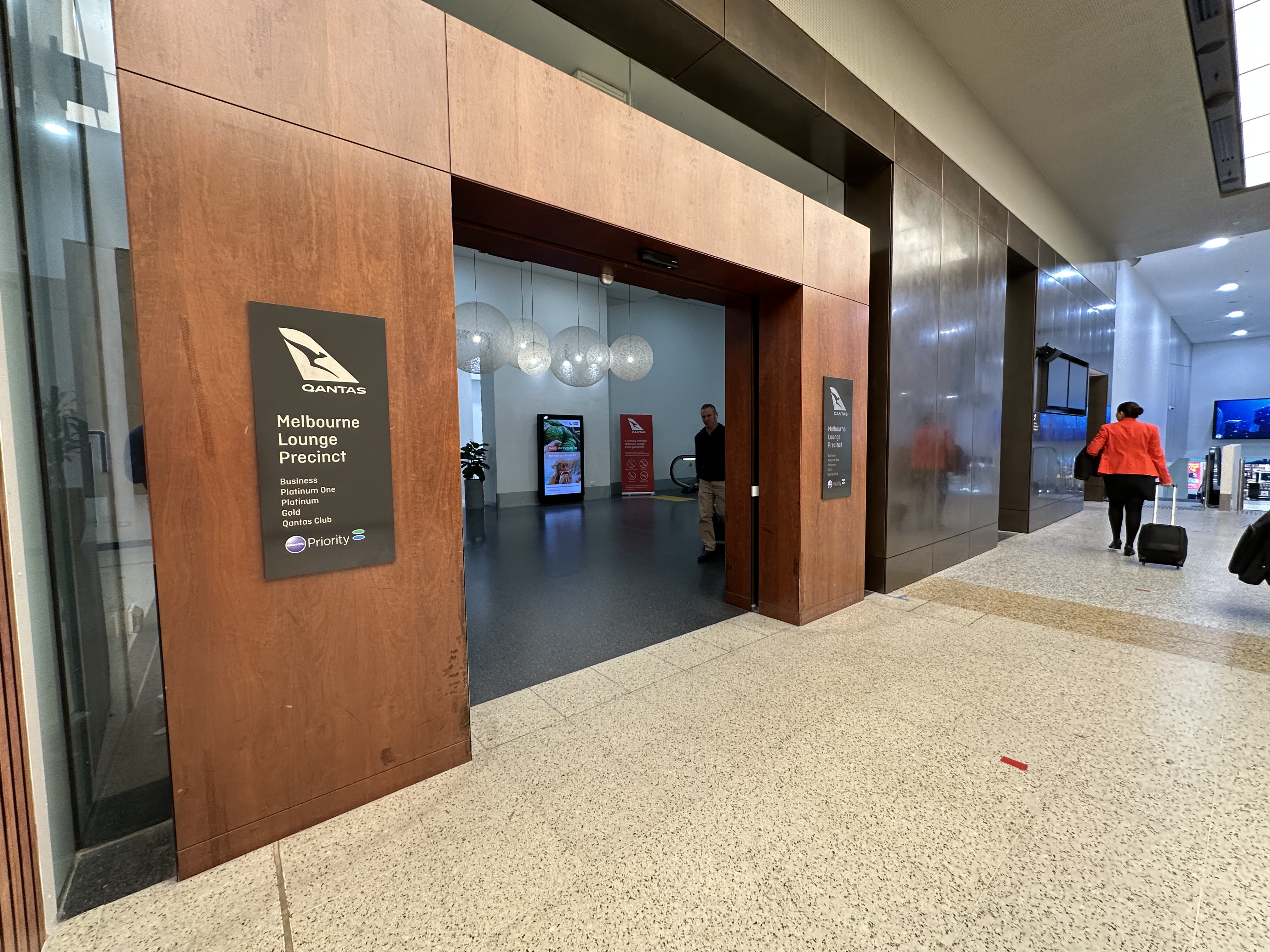 Qantas Melbourne Lounge Precinct