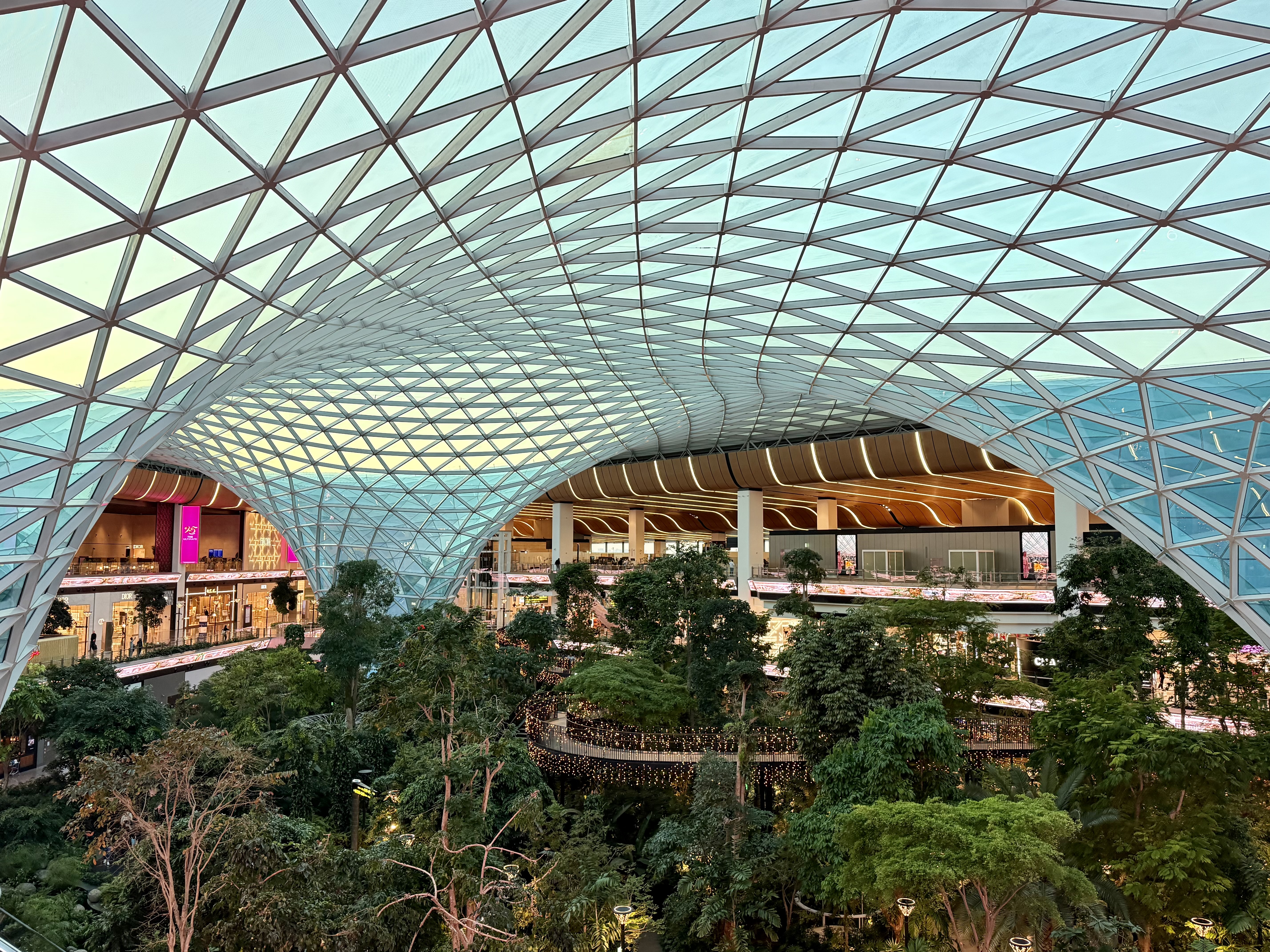 Qatar Airways Al Mourjan Lounge view