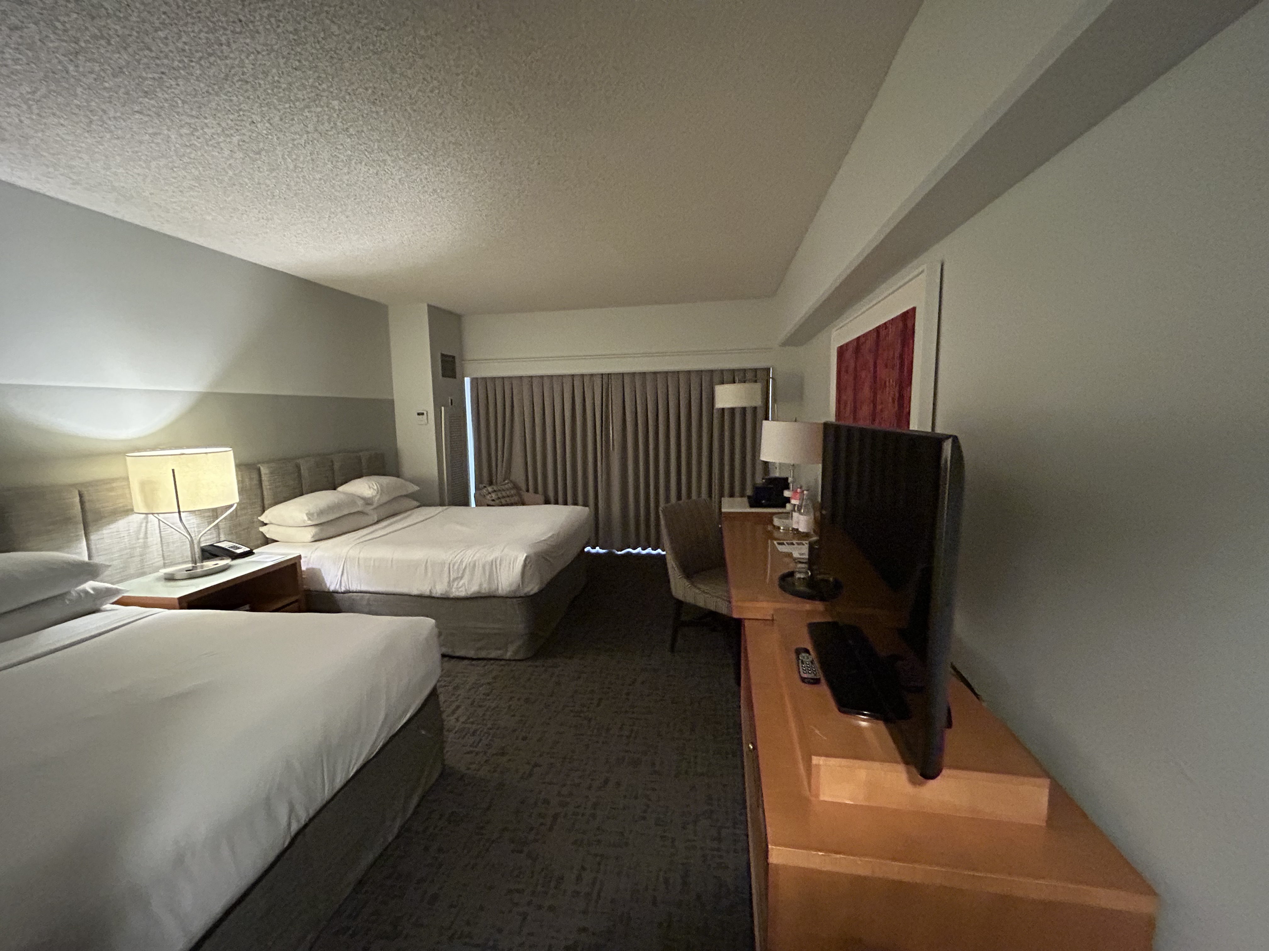 Renaissance Palm Springs room 3230 beds