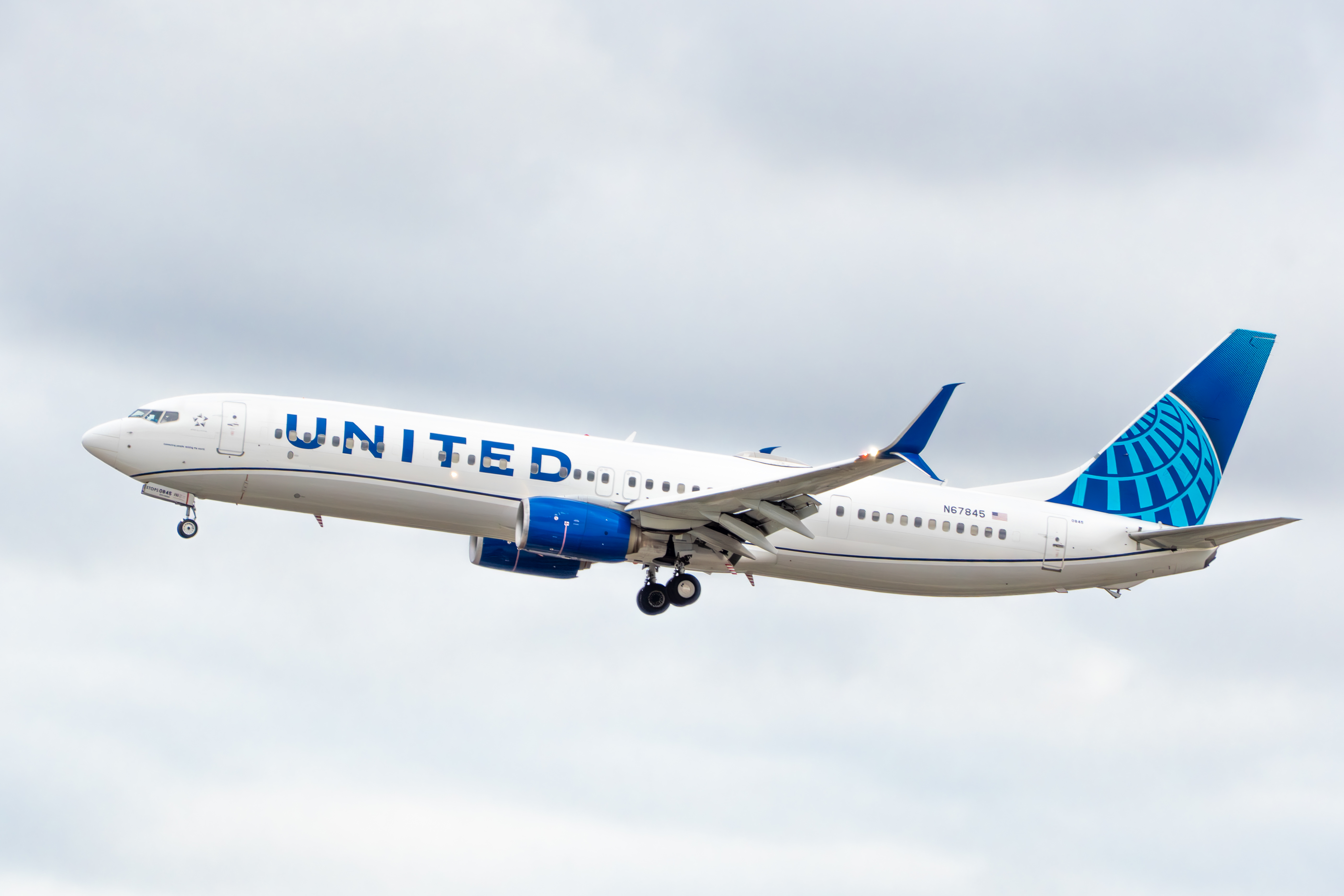 United 737 United 737