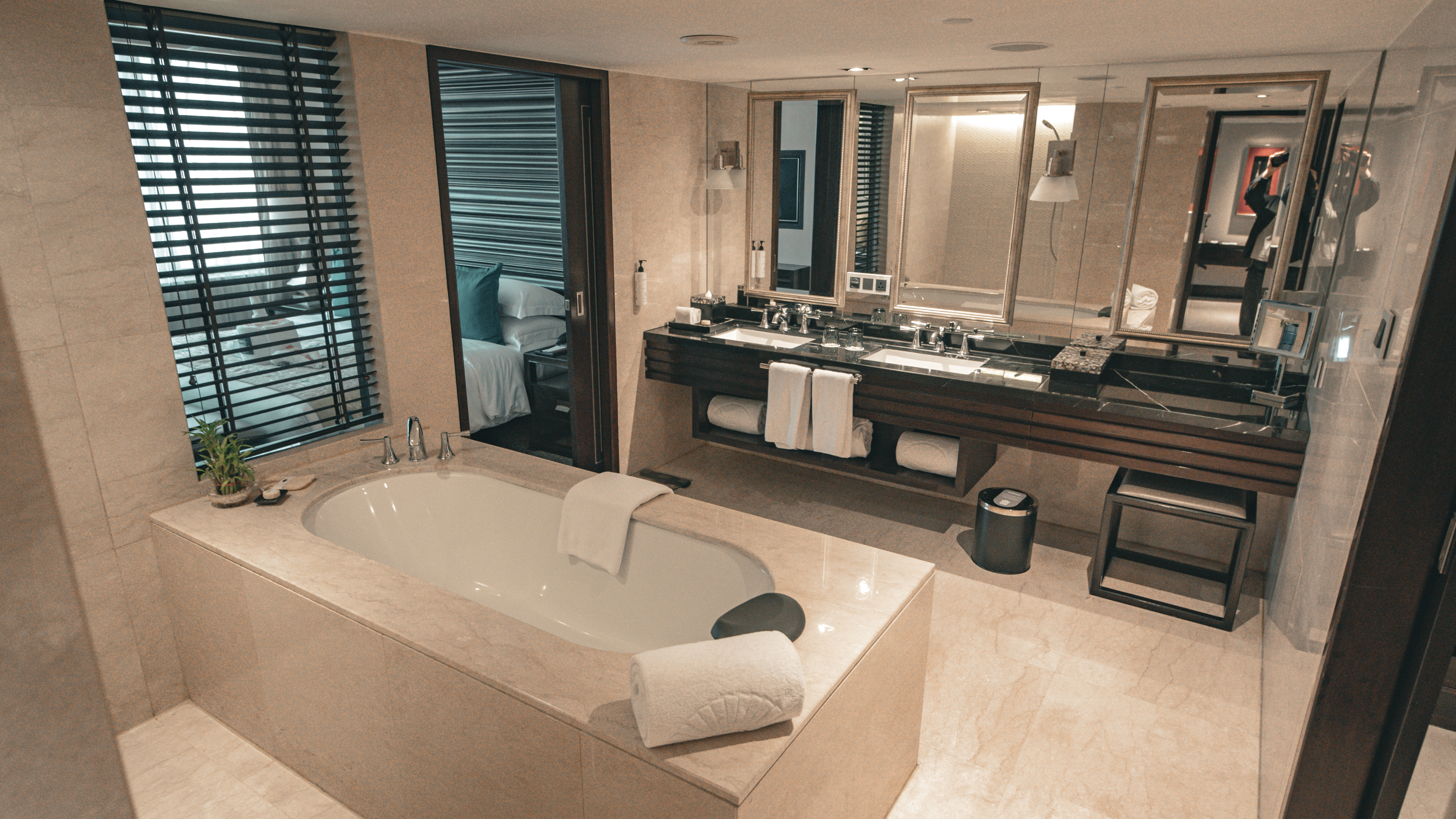 Mandarin Oriental Jakarta bathroom Mandarin Oriental Jakarta bathroom