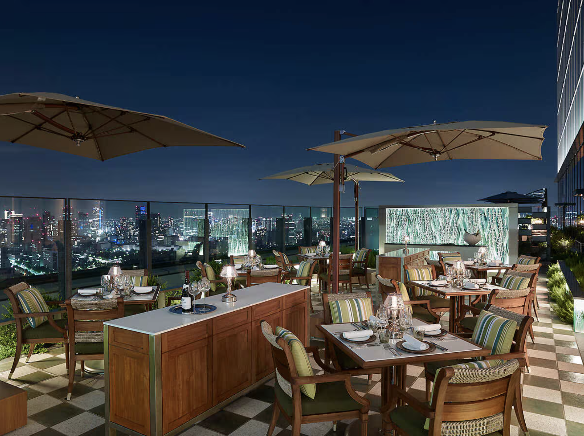 four seasons tokyo