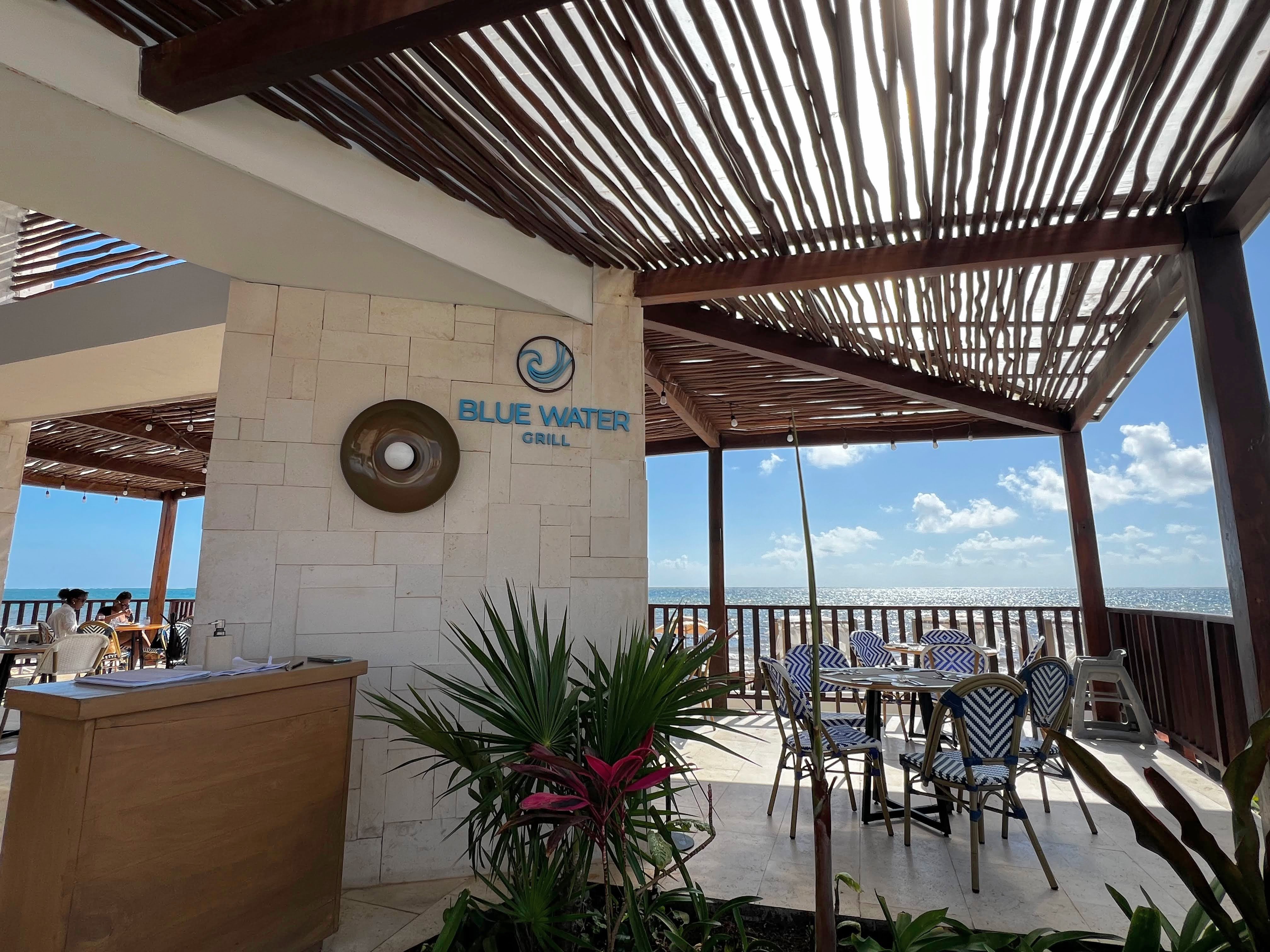 Blue Water Grill at Dreams Sapphire