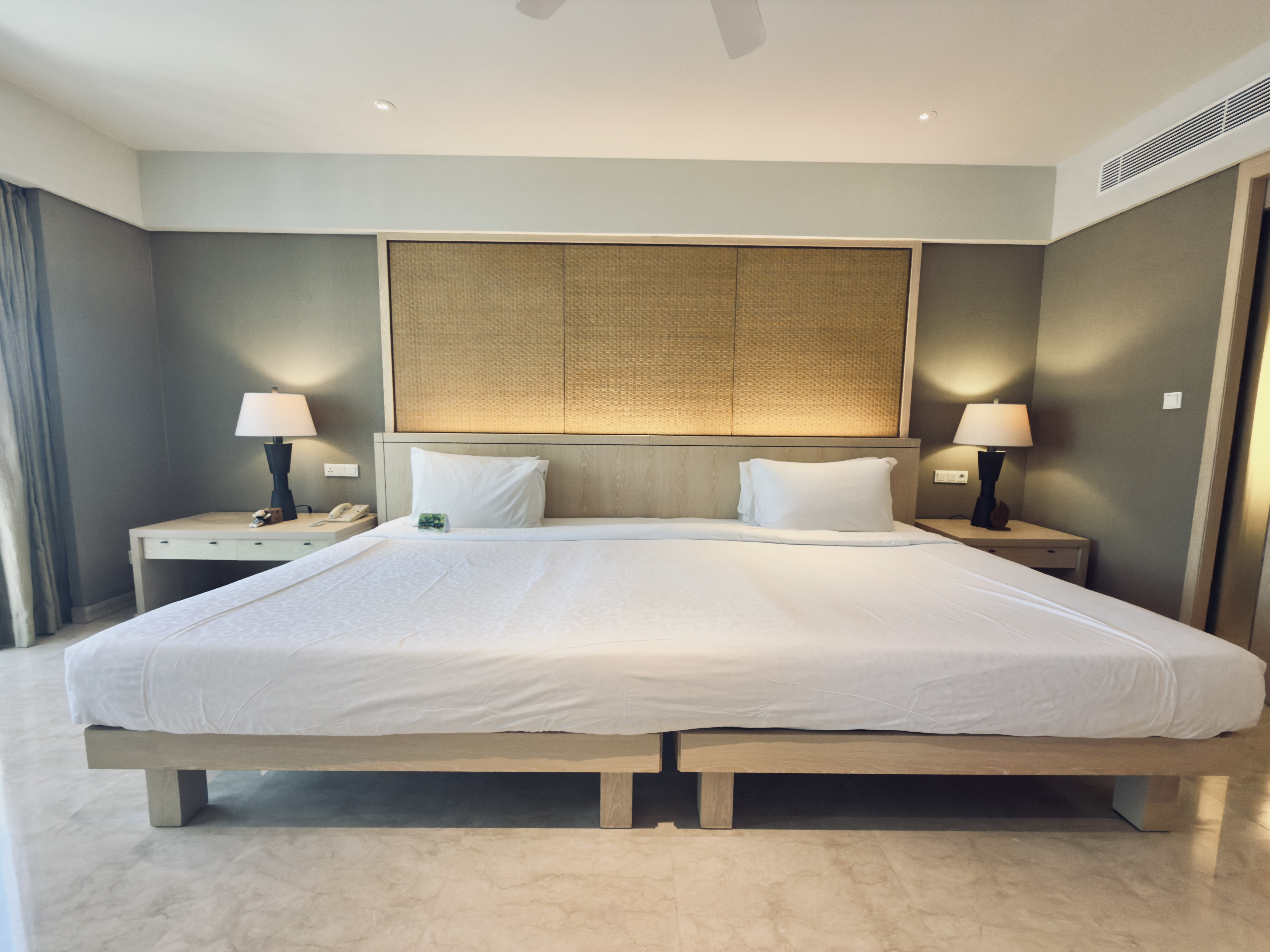 Conrad Bali bed wide Conrad Bali bed wide